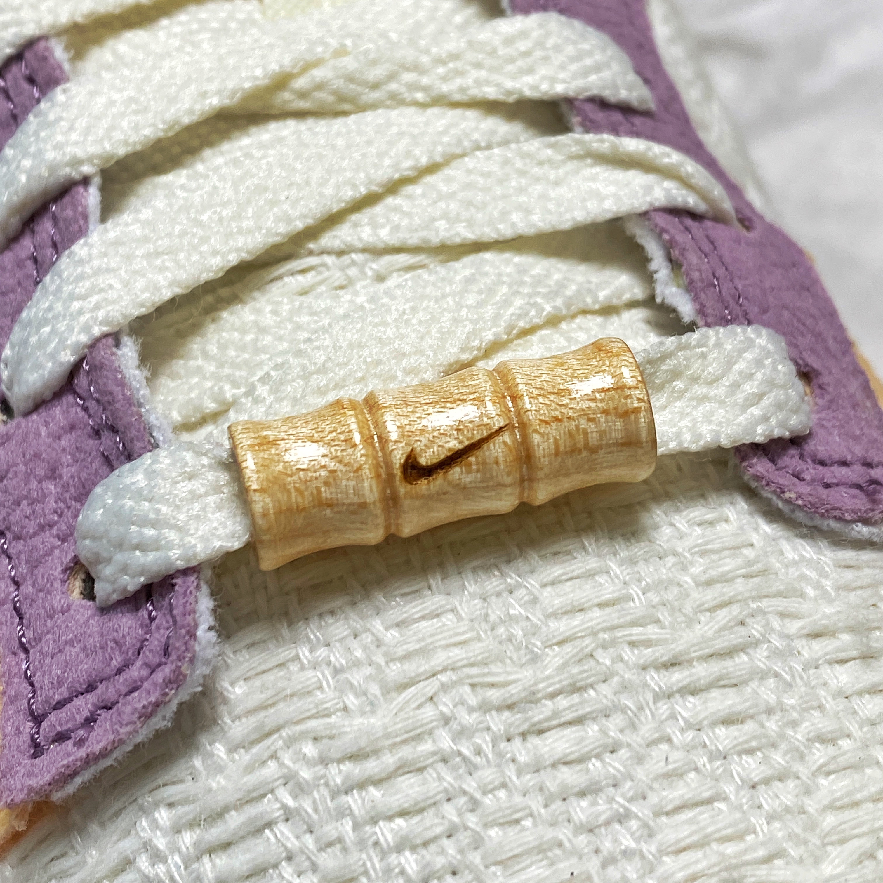 (W) Nike Dunk Low SE Sun Club Sanded Gold 착용 스타일 - 2