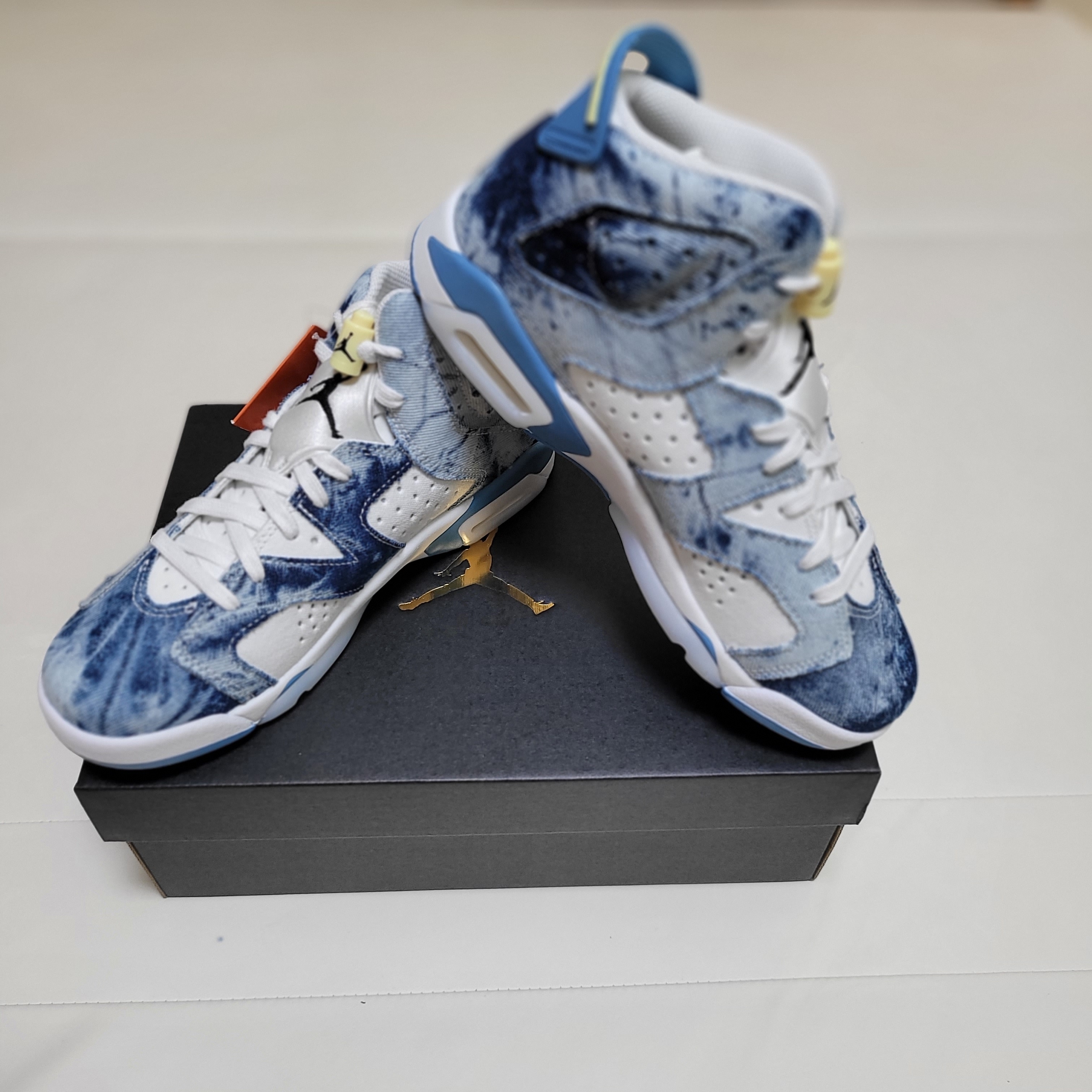 (GS) Jordan 6 Retro Washed Denim 착용 스타일 - 2