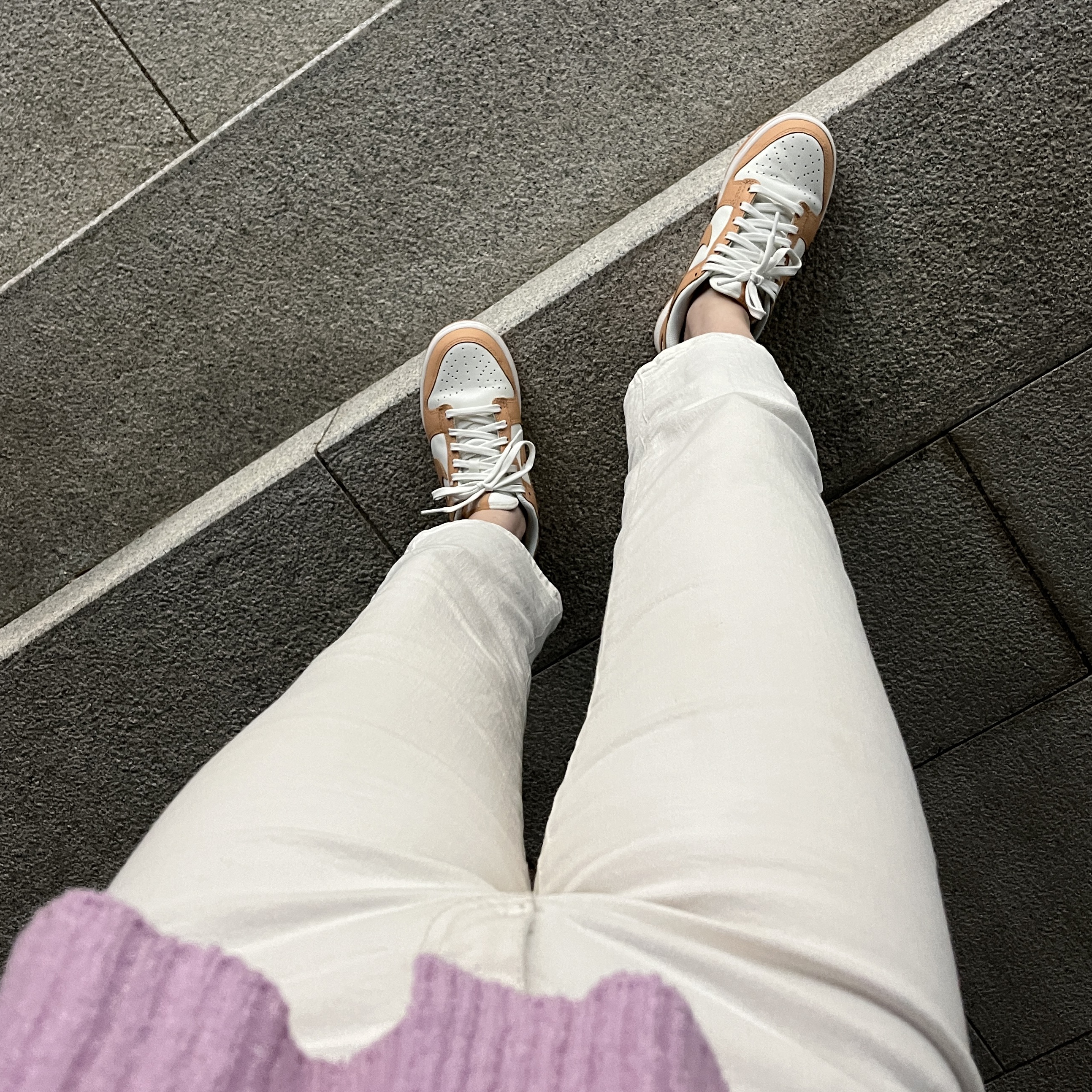 (W) Nike Dunk Low Harvest Moon 착용 스타일 - 1