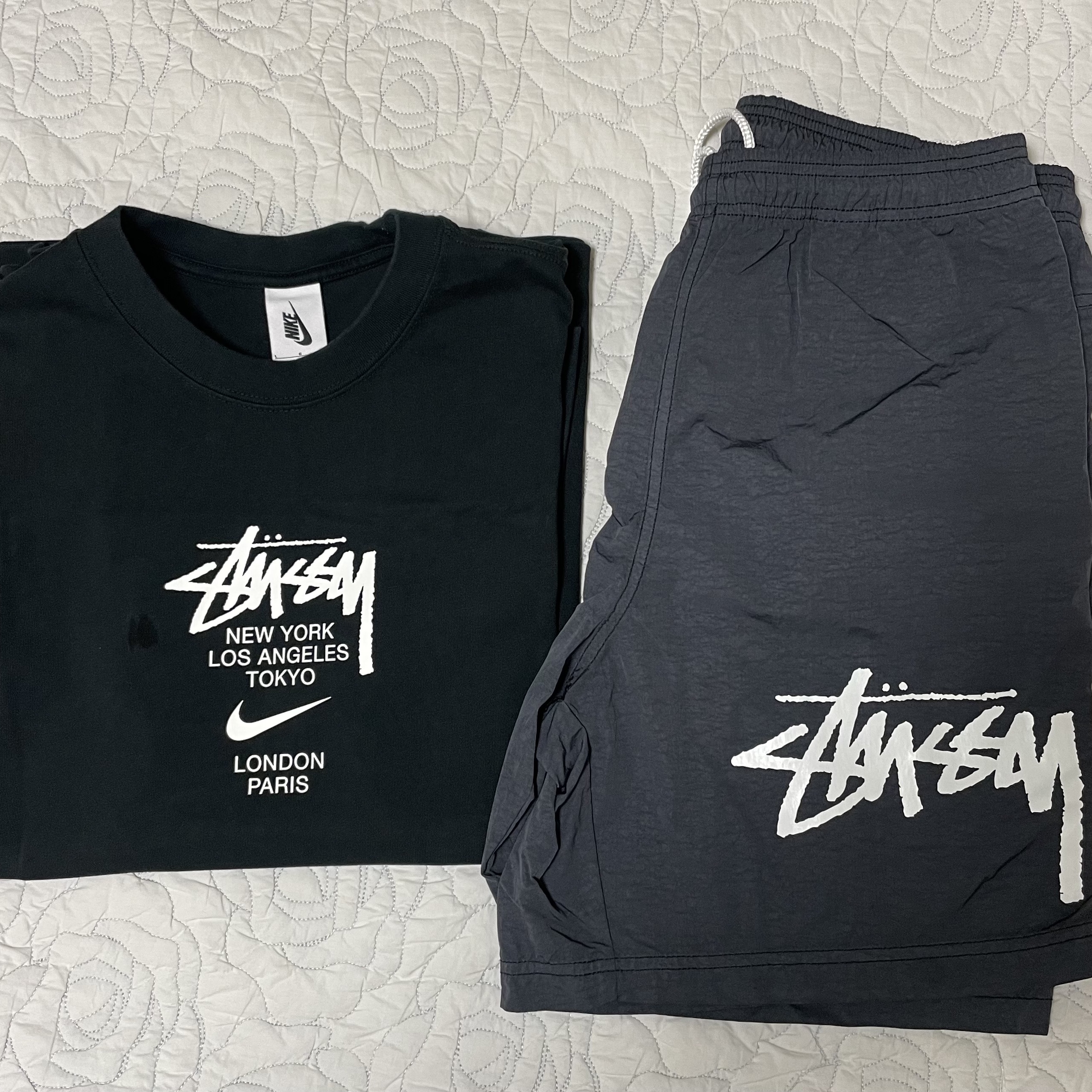 Nike x Stussy Water Shorts Off Noir, Nike x Stussy WT T-Shirt Black - Asia 착용 스타일