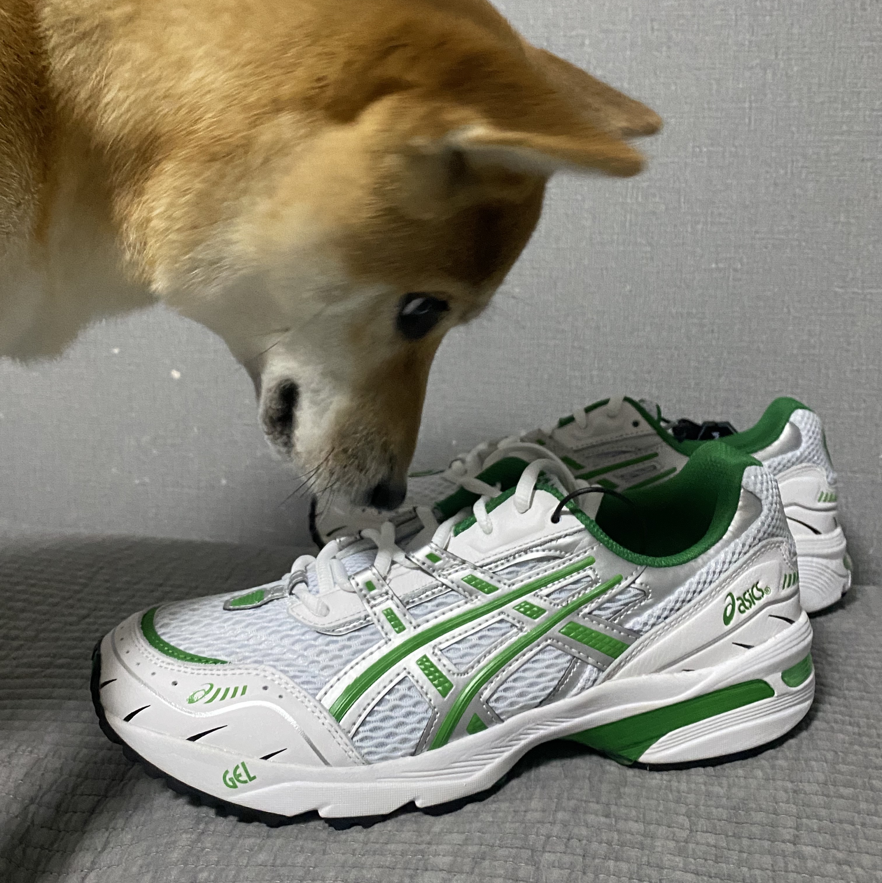 Asics Gel-1090 White Green 착용 스타일 - 3