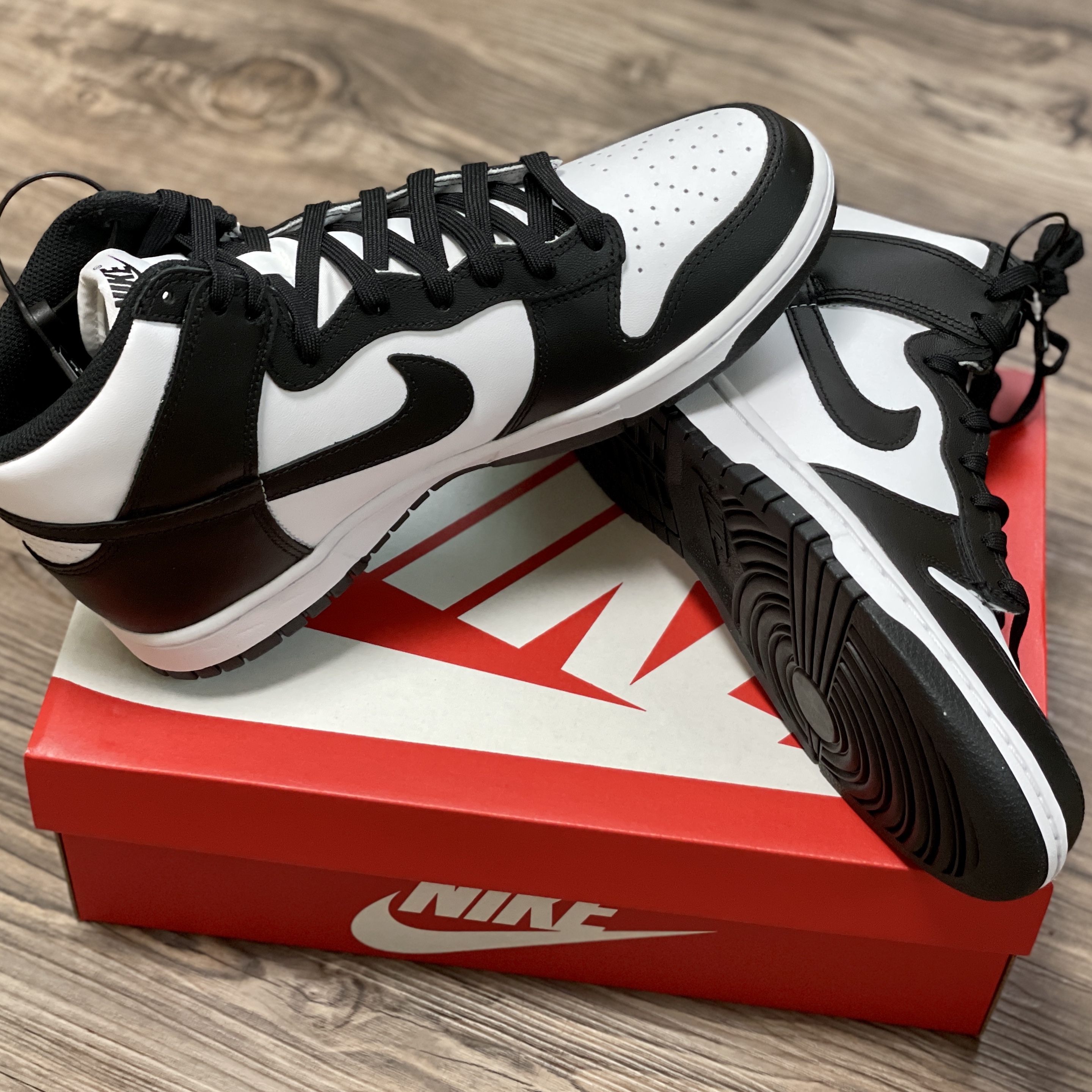 Nike Dunk High Retro Championship White 착용 스타일 - 2
