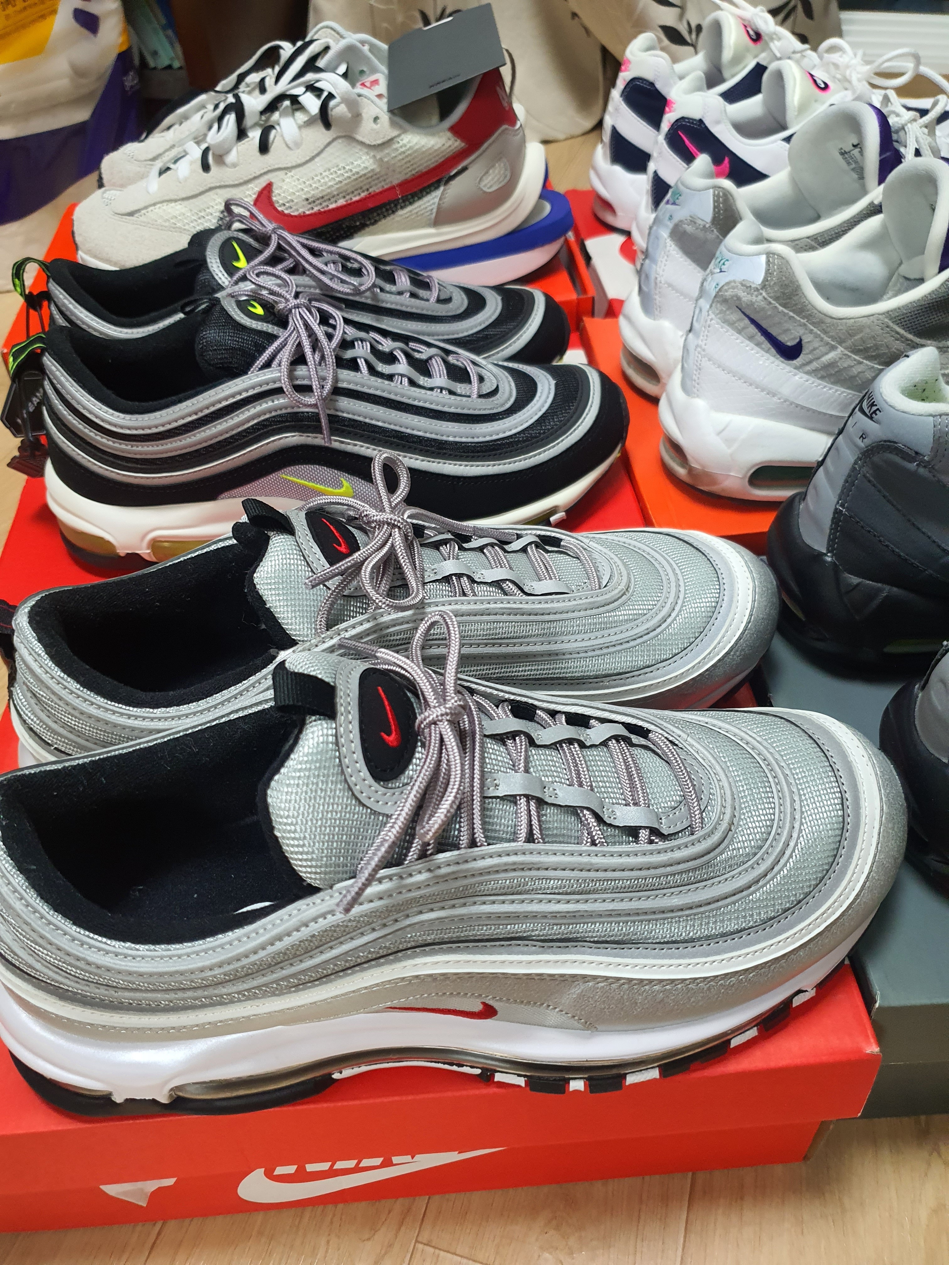 Nike Air Max 97 OG Black Volt Asia, Nike Air Max 95 Grape Snakeskin 착용 스타일 - 3