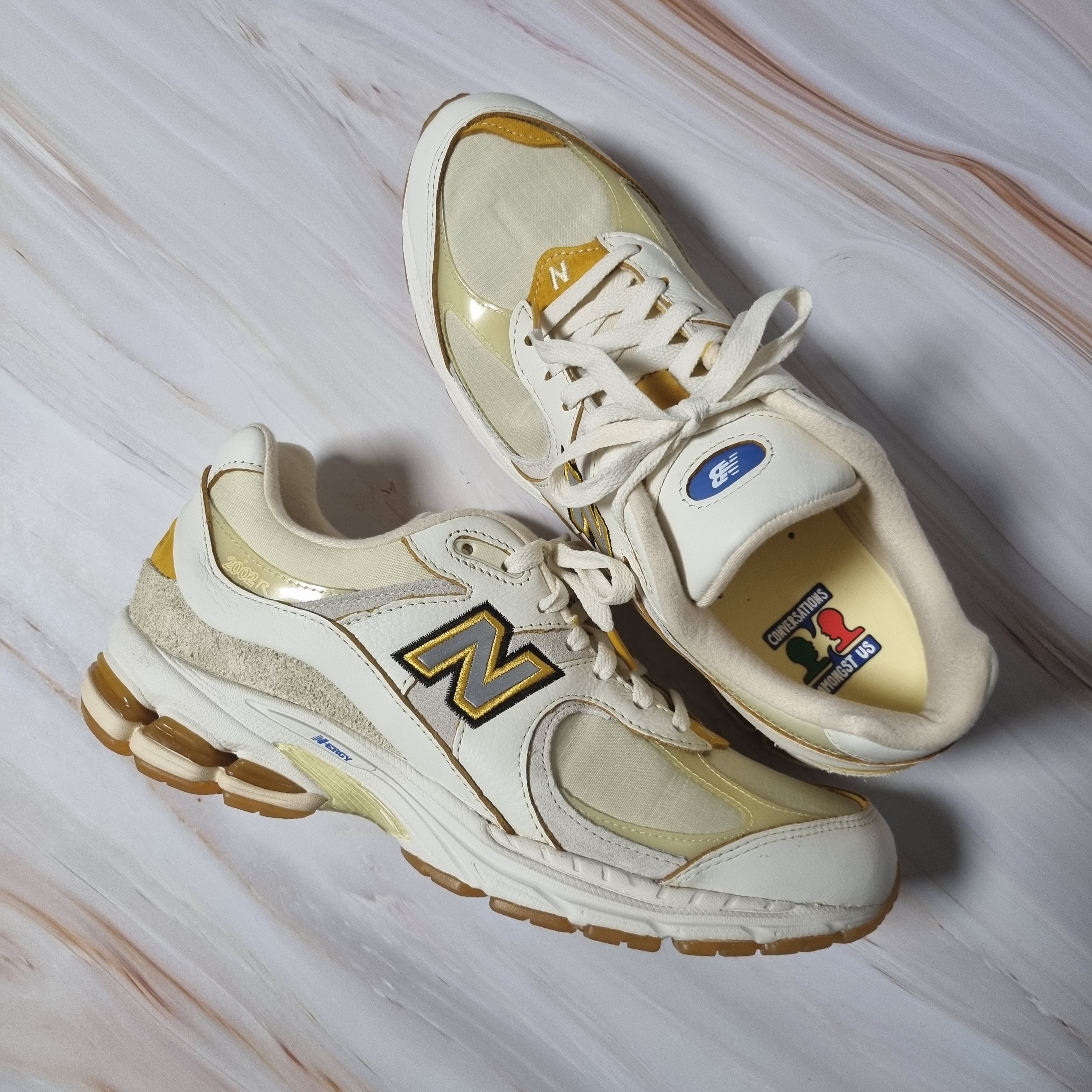 New Balance x Joe Freshgoods 2002R Conversations Amongst Us Beige 착용 스타일