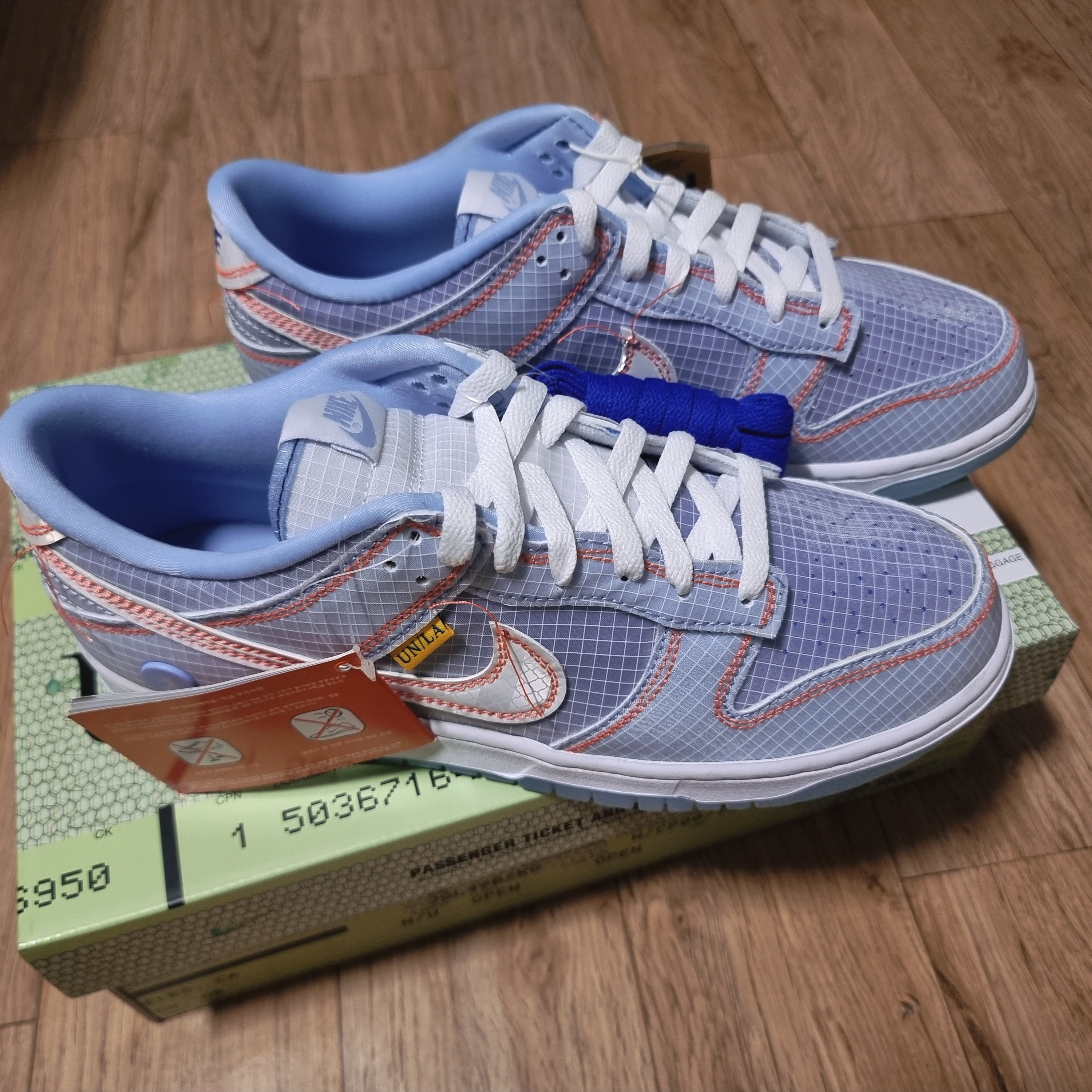 Nike x Union Dunk Low Passport Pack Argon 착용 스타일 - 3