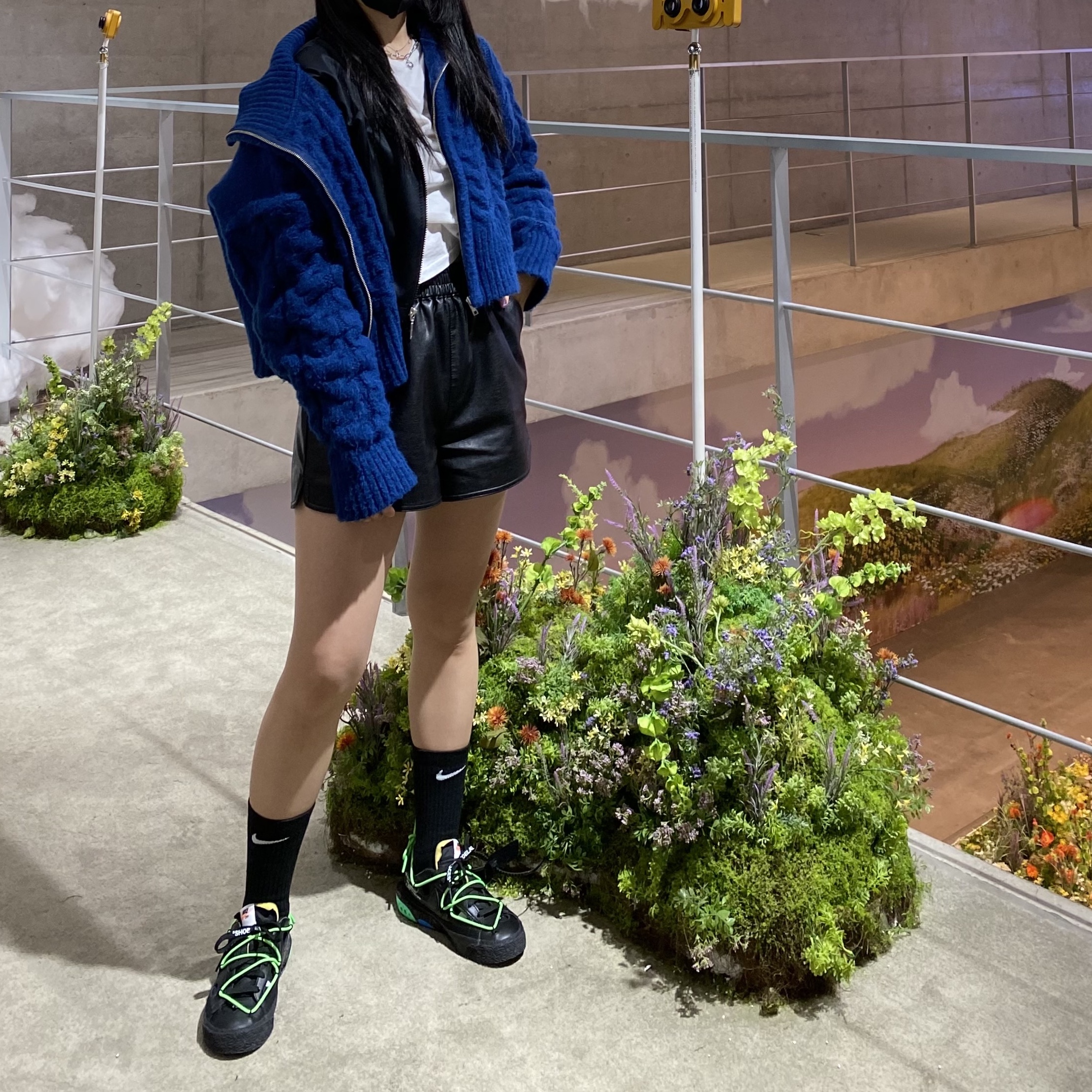 Nike x Off-White Blazer Low '77 Black and Electro Green 착용 스타일 - 1
