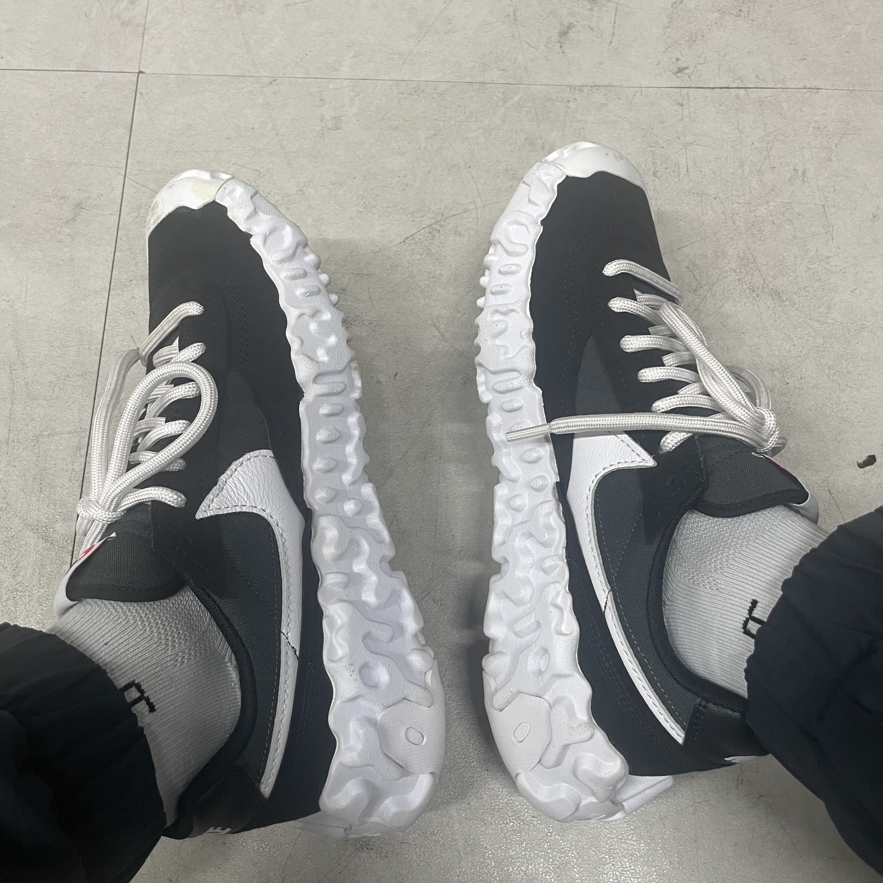 Nike Overbreak SP Black White 착용 스타일 - 2