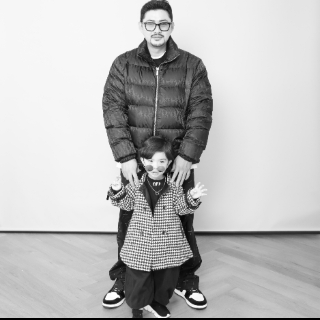 Dior Oblique Down Jacket Black Nylon Jacquard, Nike x Ambush Dunk High Black 착용 스타일