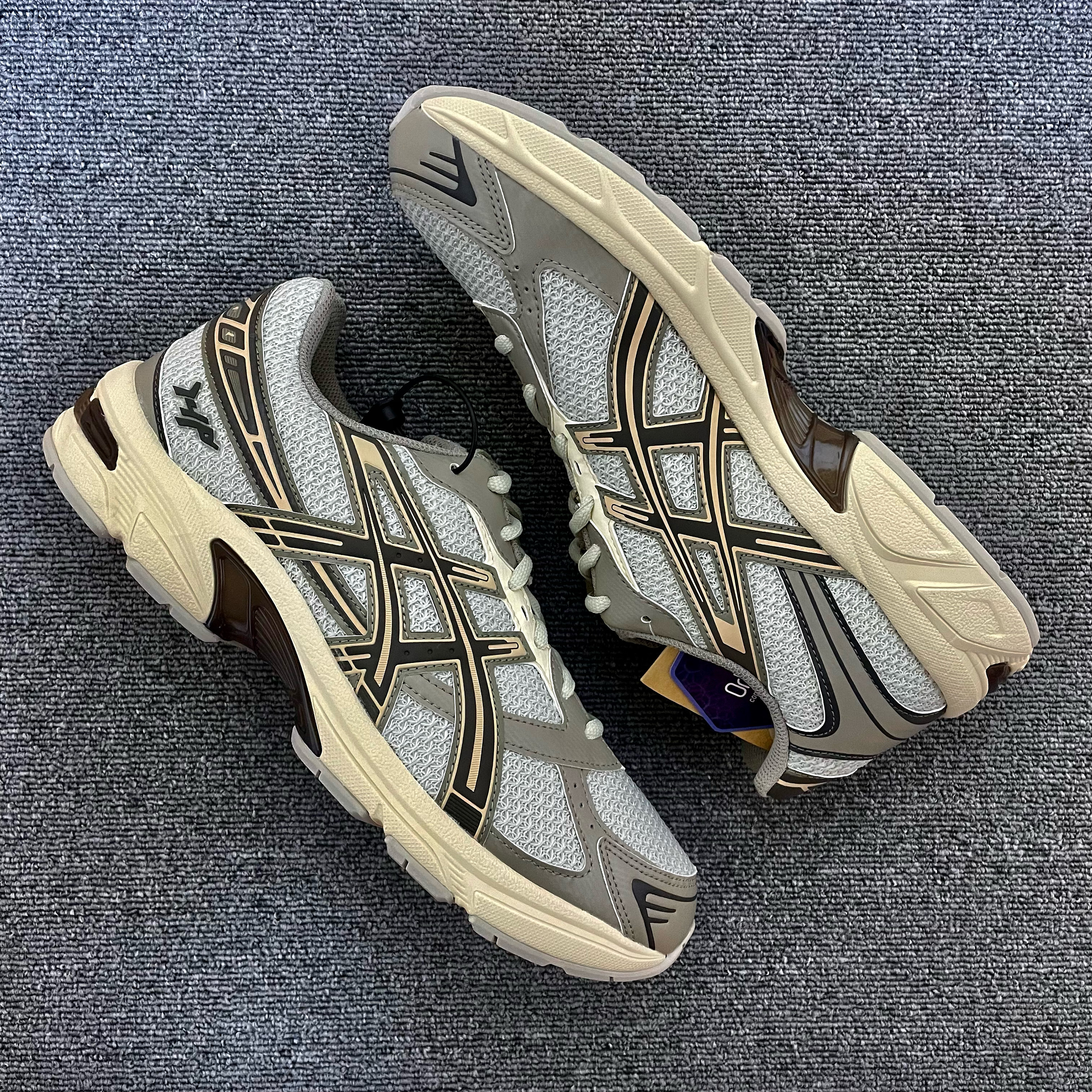 Asics x I4P Gel-1130 Glacier Grey Mink 착용 스타일