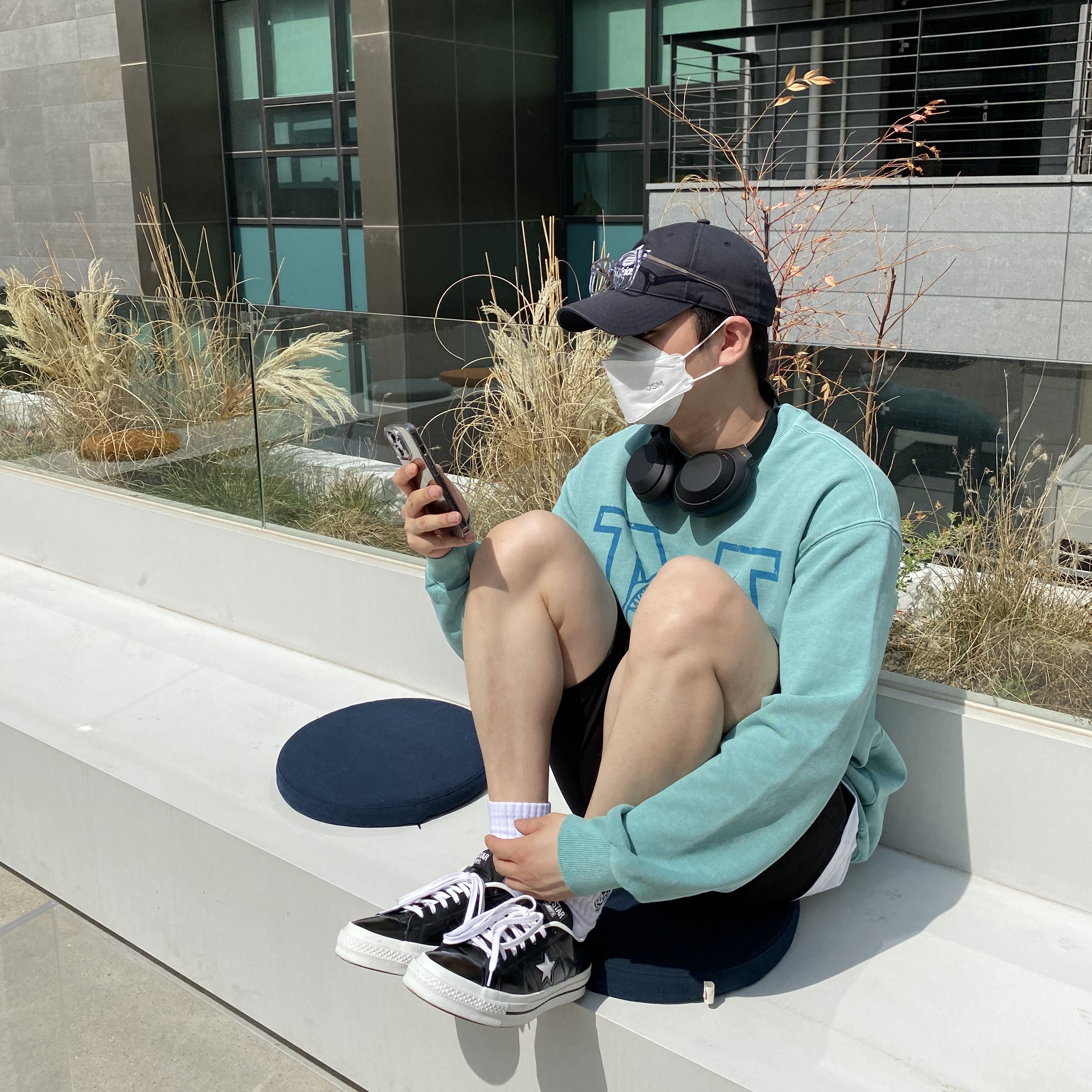 Converse One Star Ox HanByeol Black 착용 스타일