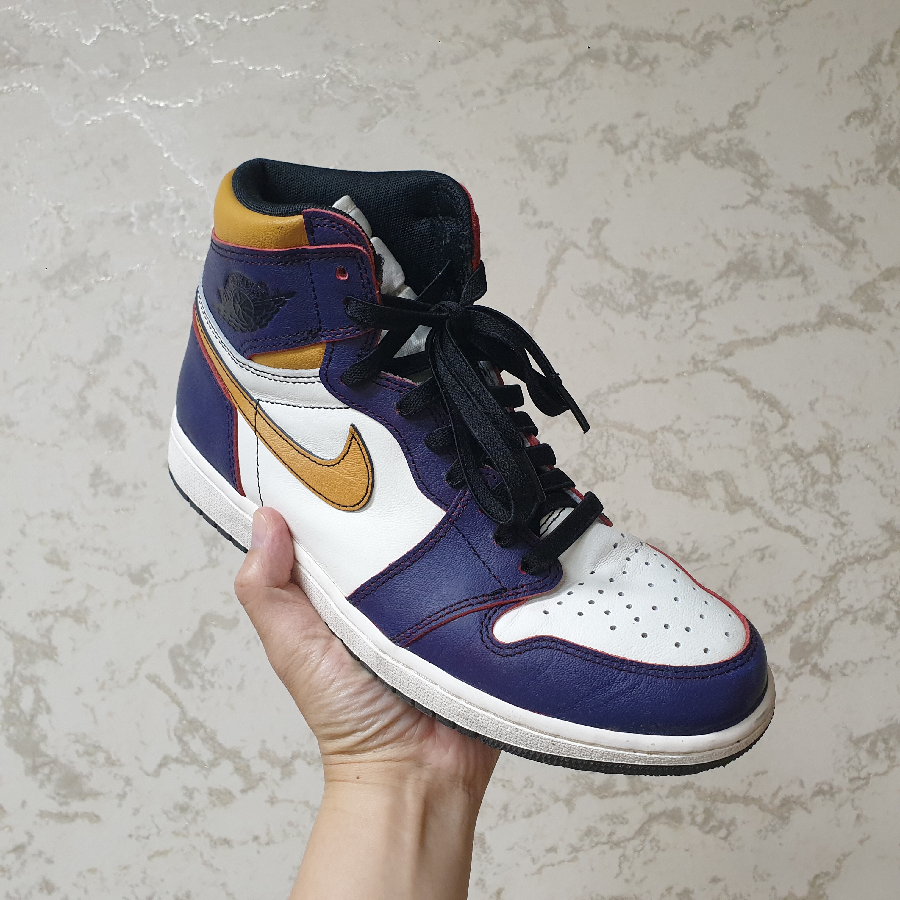 Jordan 1 Retro High OG Defiant SB LA to Chicago, Jordan 1 Mid Chicago 2020 착용 스타일 - 3