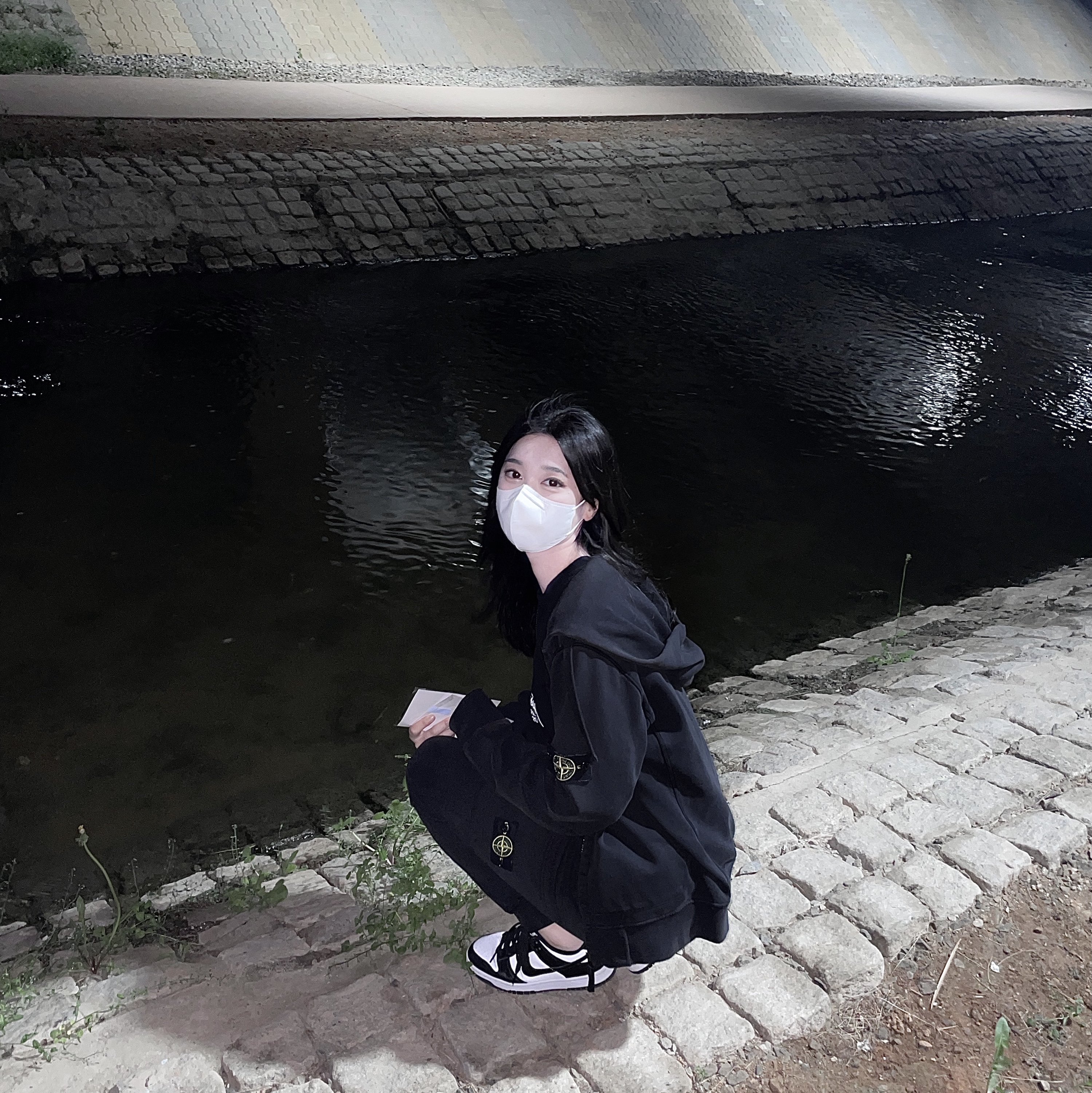 Stone Island 64251 Cotton Fleece Full Zip Hooded Sweatshirt Black - 22SS, Stone Island 64520 Cotton Fleece Sweatpants Black - 21FW 착용 스타일