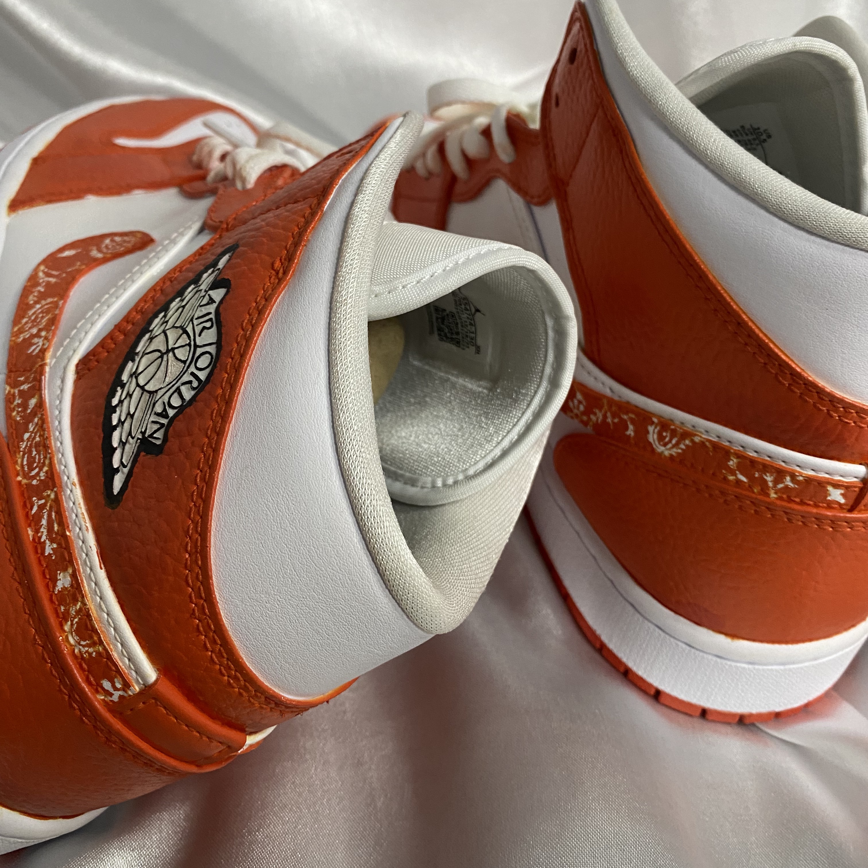Jordan 1 Mid Triple White 착용 스타일 - 4