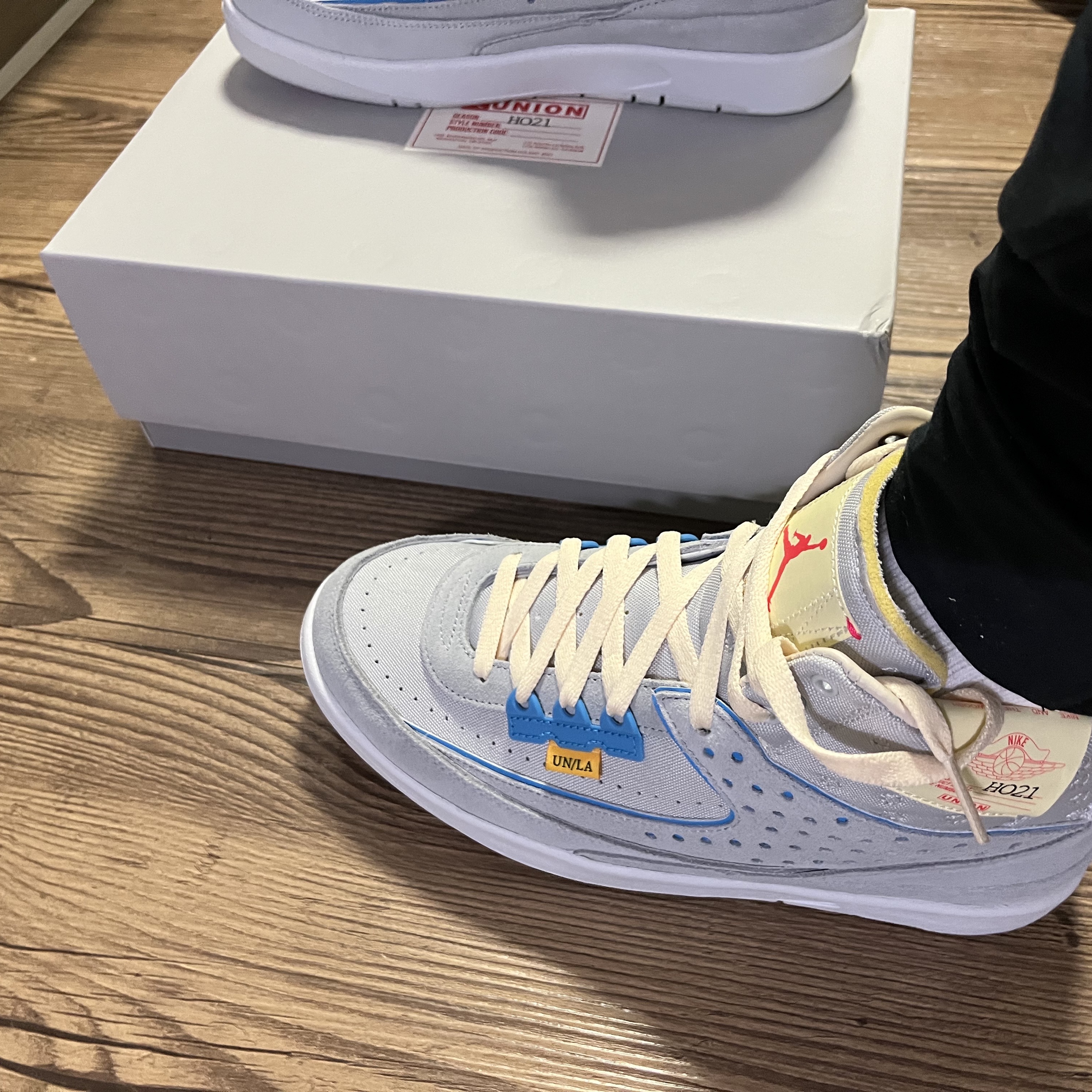 Jordan 2 x Union Retro SP Grey Fog 착용 스타일 - 3