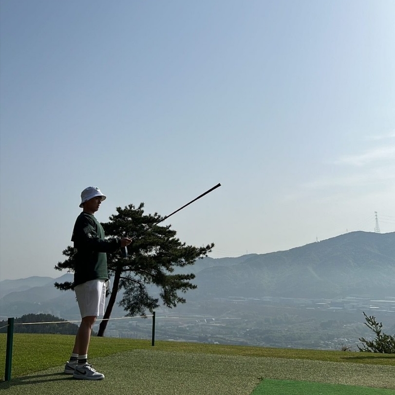 Jordan 1 Low Golf Wolf Grey, Nike x Drake Nocta Golf Crewneck Top Green - US/EU 착용 스타일