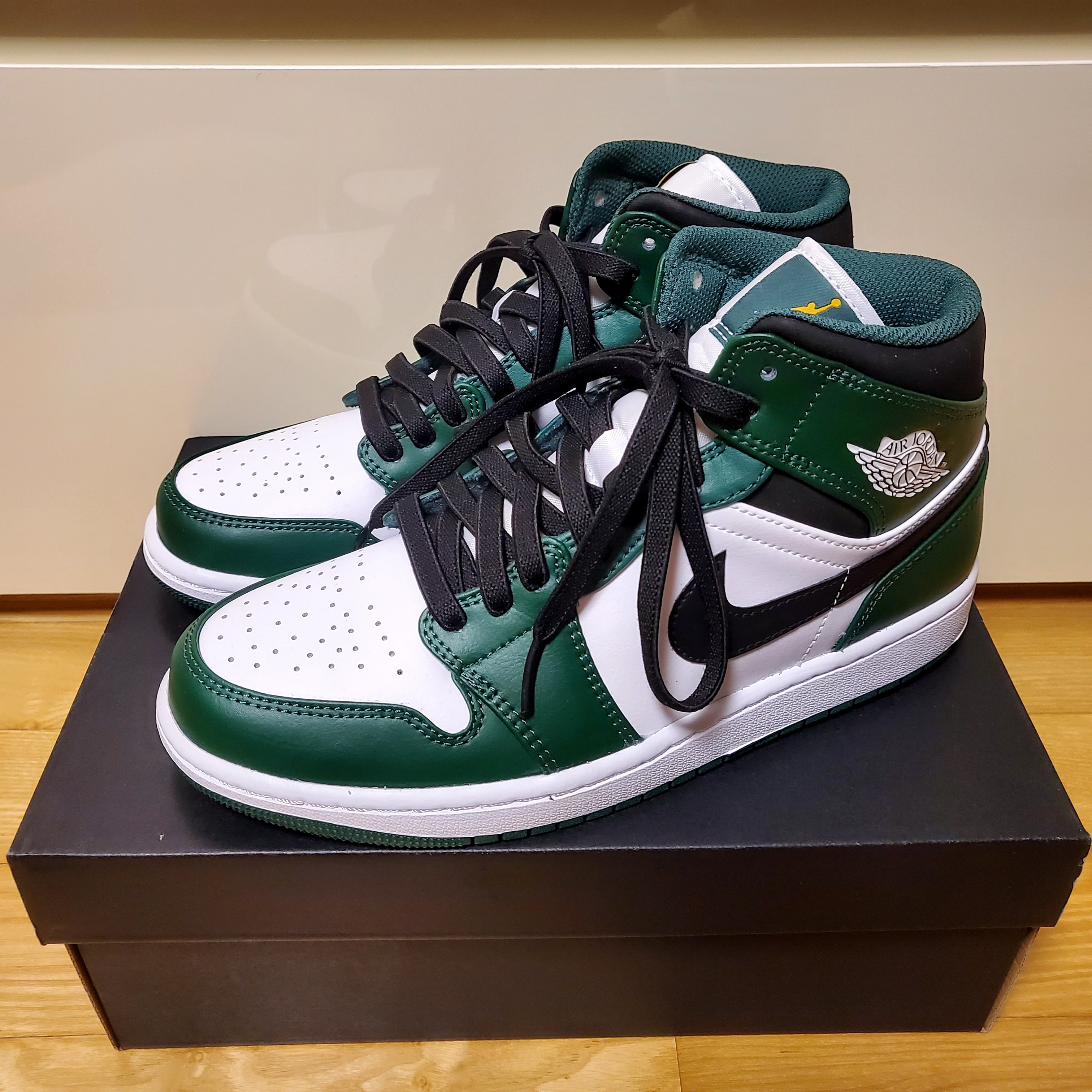 Jordan 1 Mid Sonics 2021 착용 스타일 - 1