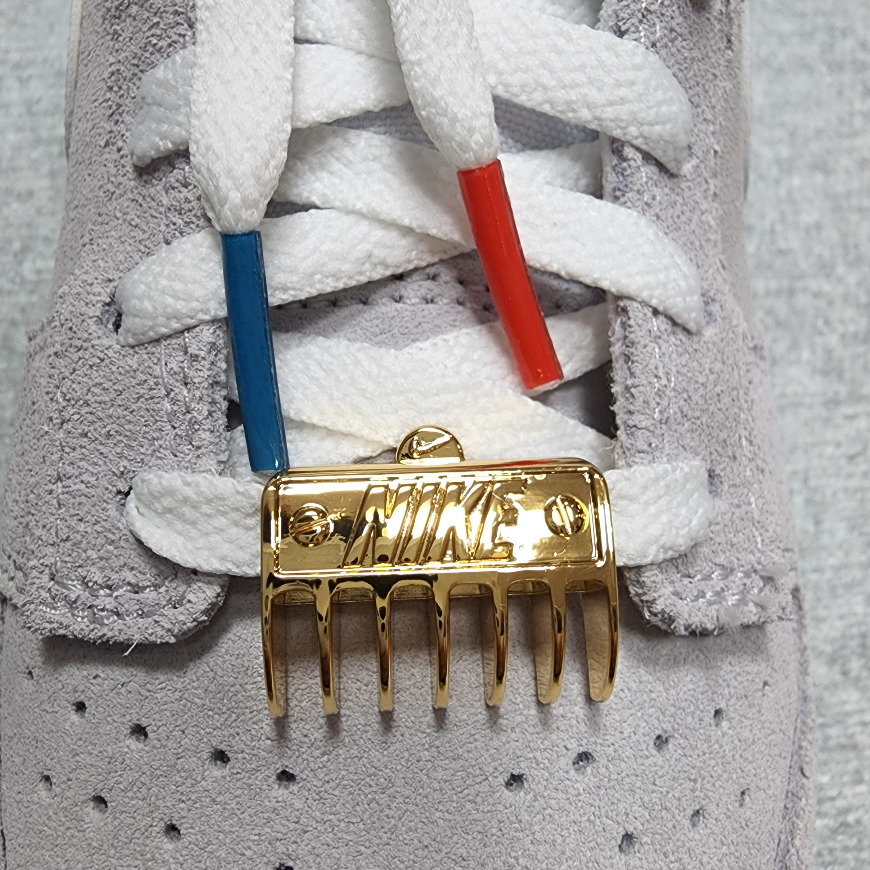 Nike Dunk Low Retro SE Barber Shop Grey 착용 스타일 - 1