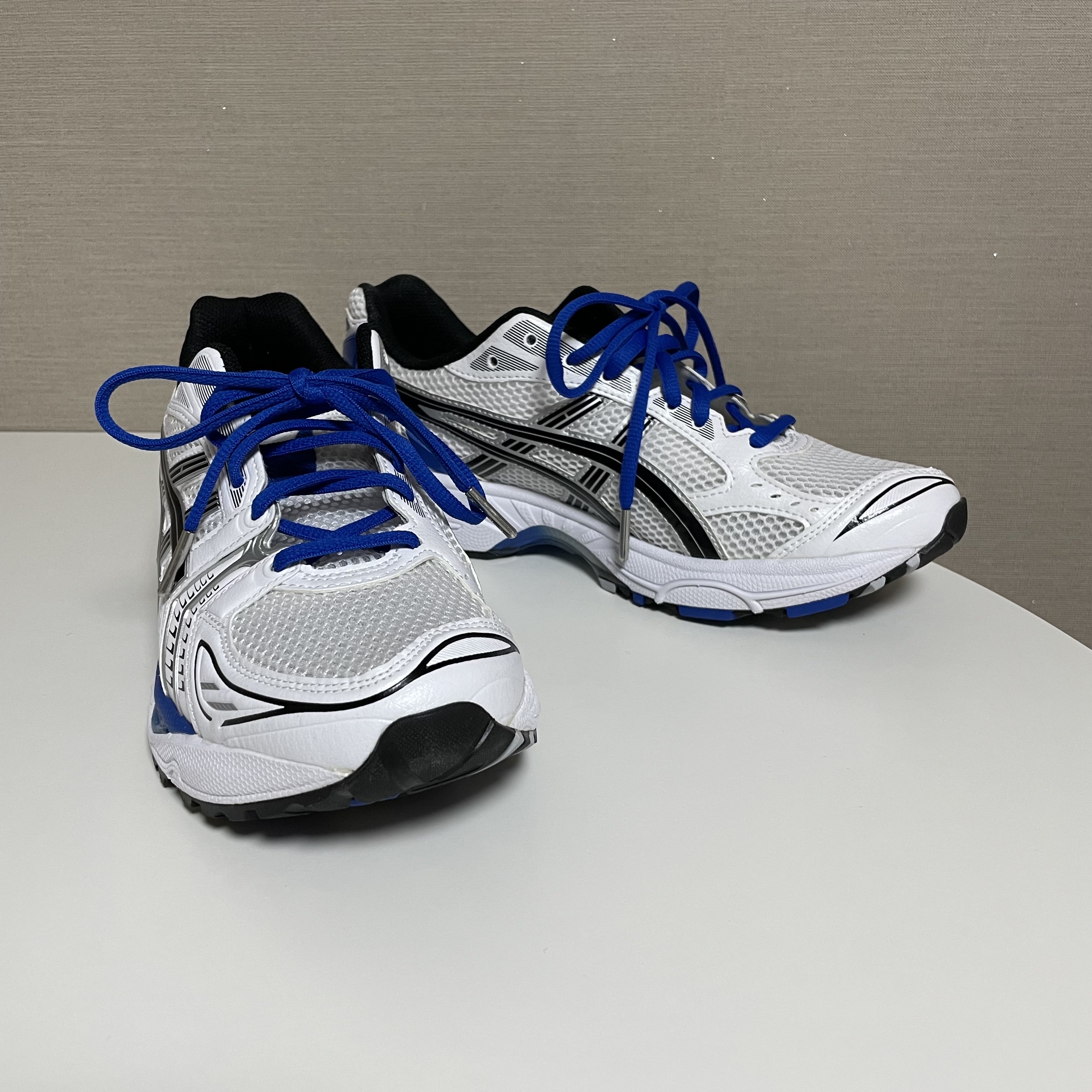 Asics Gel-Kayano 14 White Tuna Blue 착용 스타일 - 5