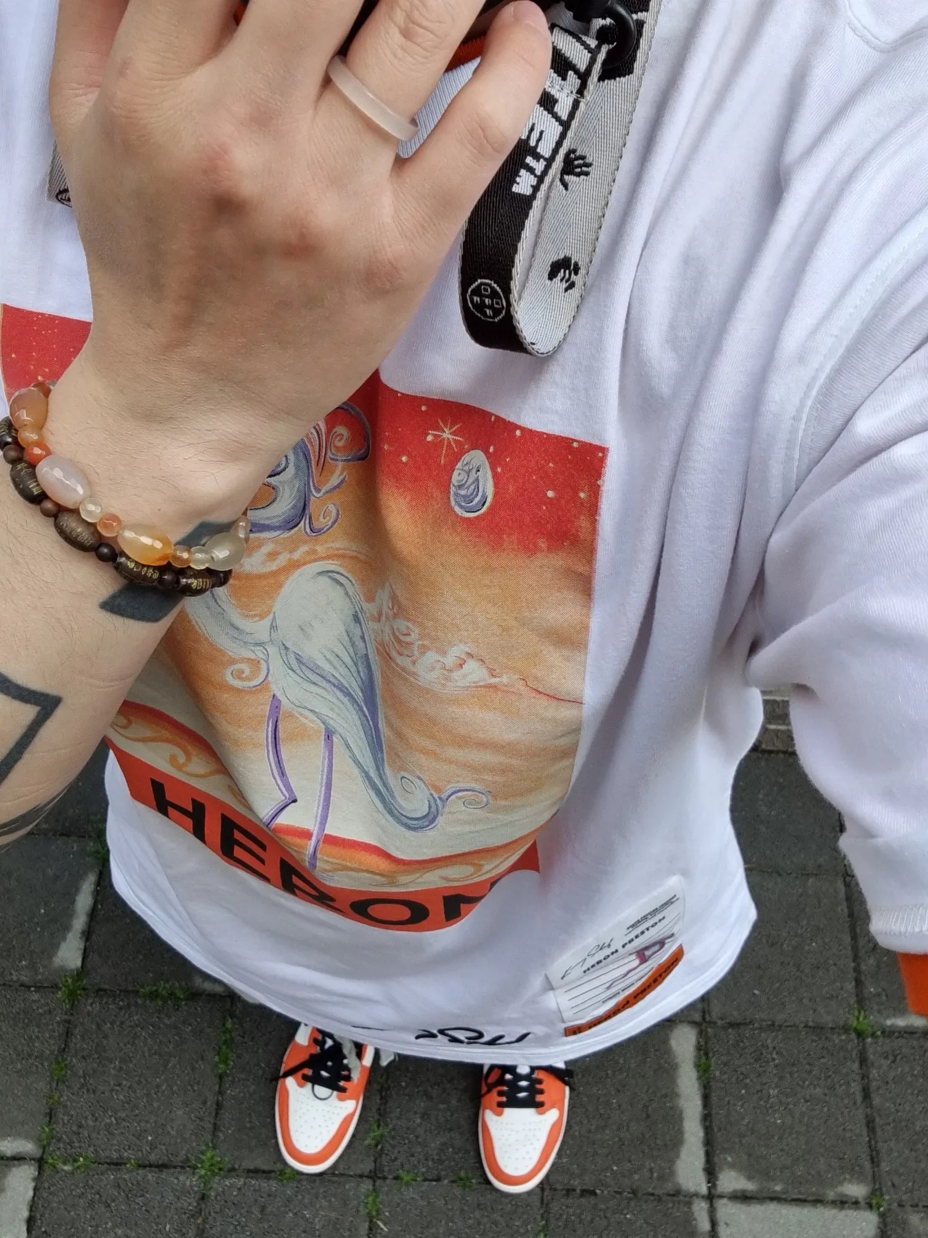 Jordan 1 Low OG Starfish 착용 스타일 - 1