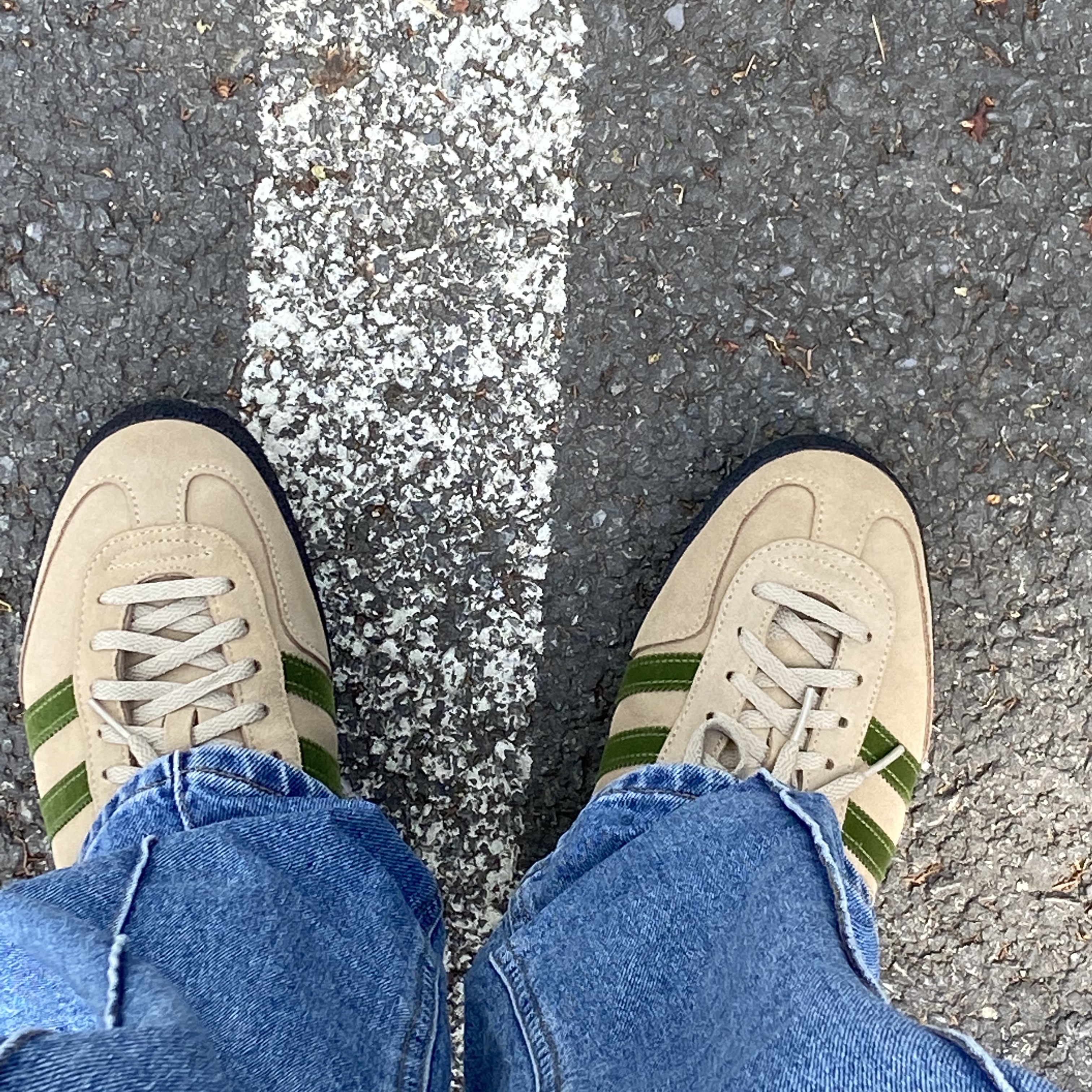 Adidas Spezial Lotherton Tech Gold Craft Green 착용 스타일