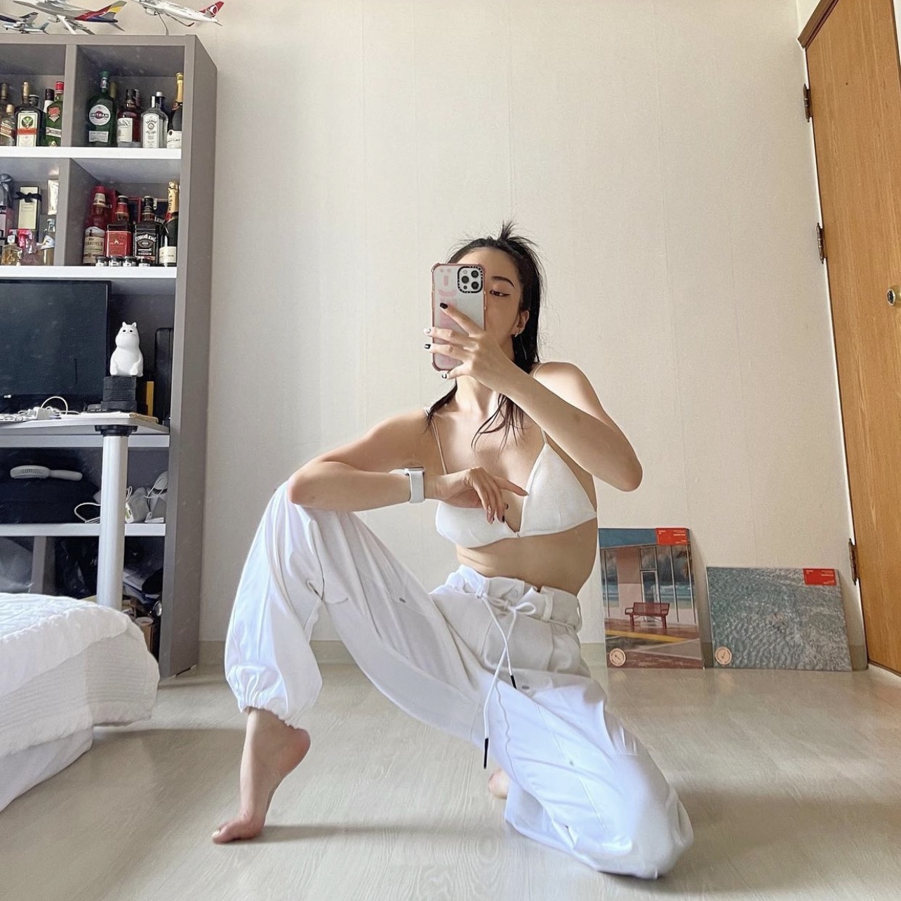 Nike x Off-White NRG Pants White 착용 스타일 - 2