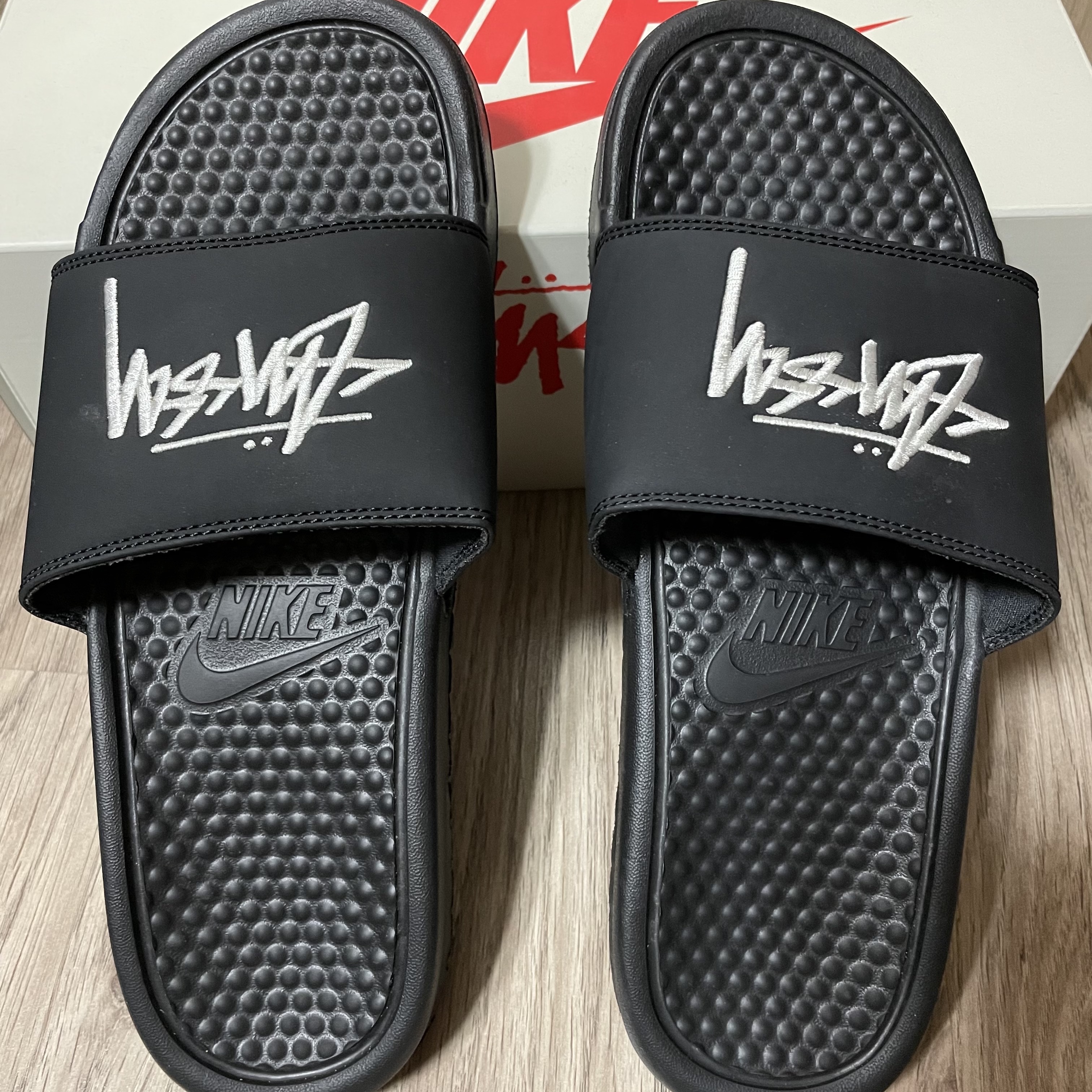 Nike x Stussy Benassi Slide Black 착용 스타일