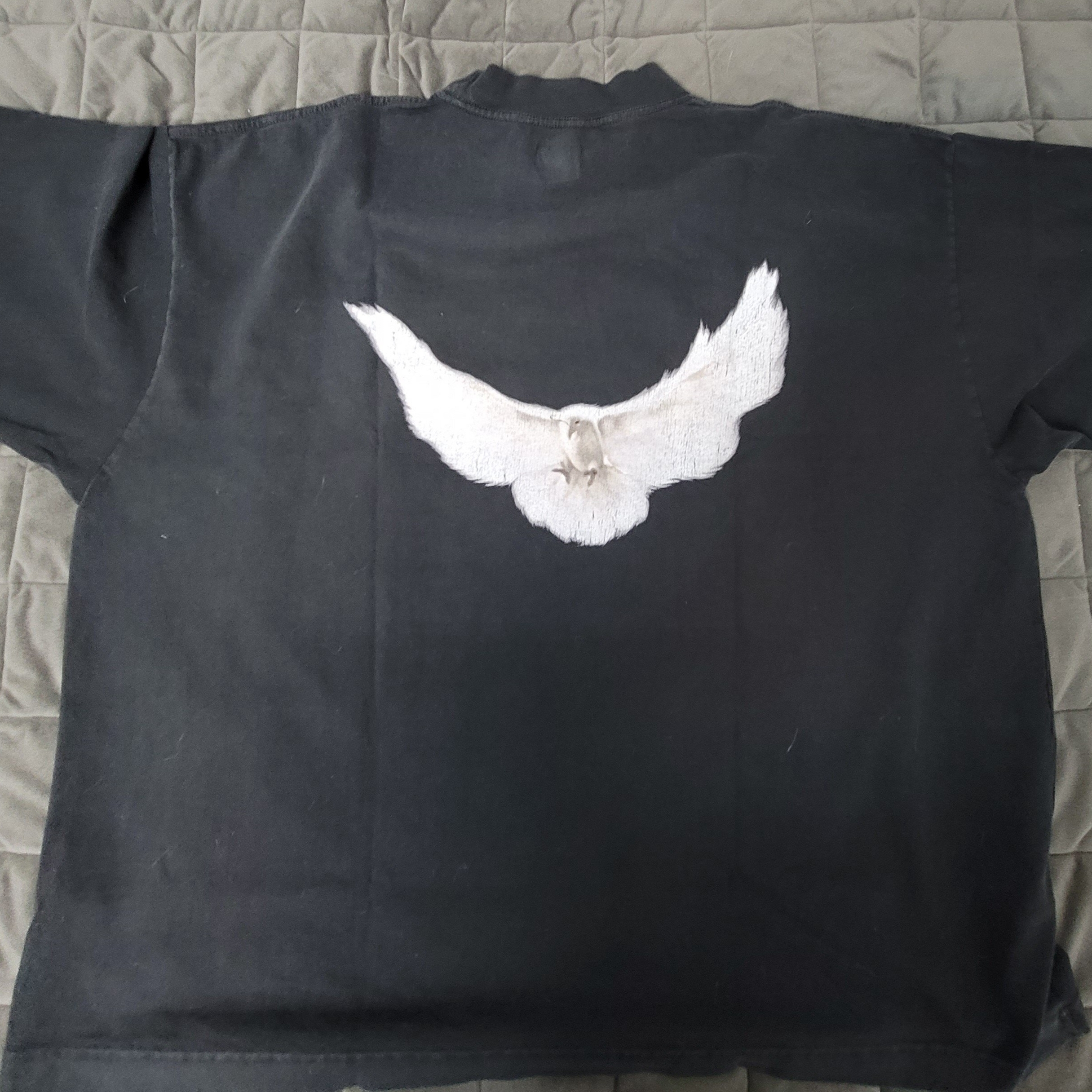 Yeezy Gap Engineered By Balenciaga Dove 3/4 Sleeve T-Shirt Washed Black 착용 스타일