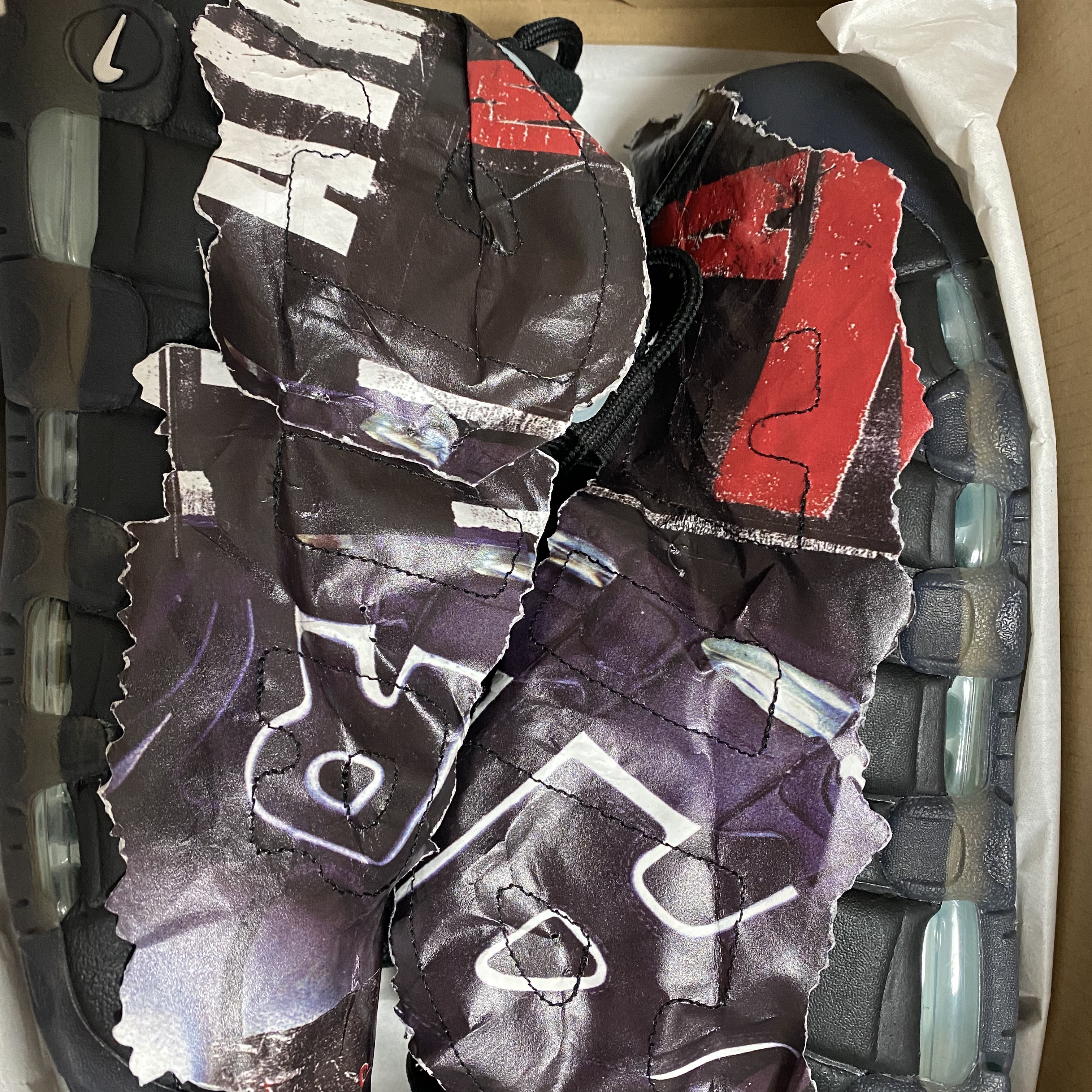 Nike Air More Uptempo 96 Maximum Volume 착용 스타일 - 3