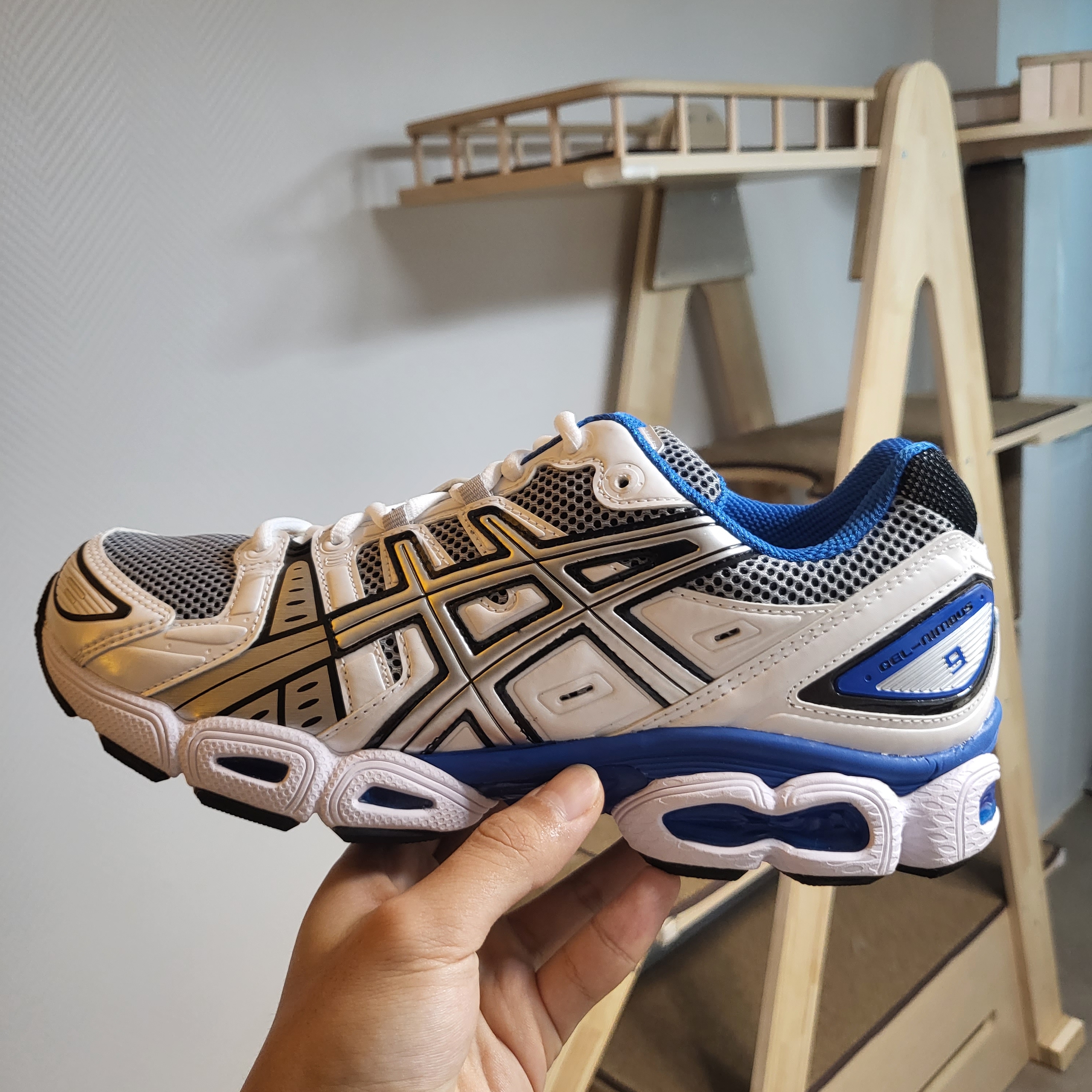Asics Gel-Nimbus 9 White Lake Drive 착용 스타일 - 1