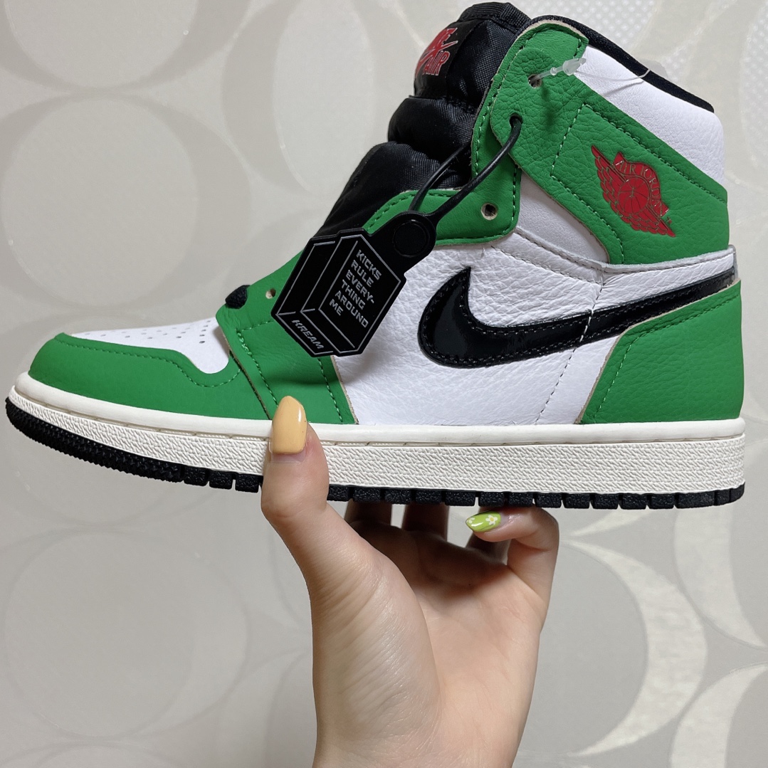 (W) Jordan 1 Retro High OG Lucky Green 착용 스타일