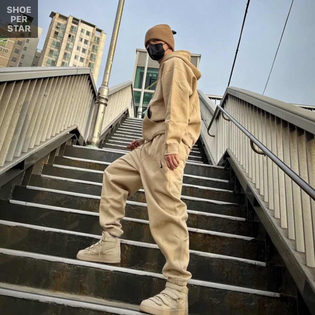 Nike x Billie Eilish Air Force 1 High '07 SP Mushroom, Nike x Billie Eilish NRG Fleece Hoodie Mushroom - Asia 착용 스타일 - 1
