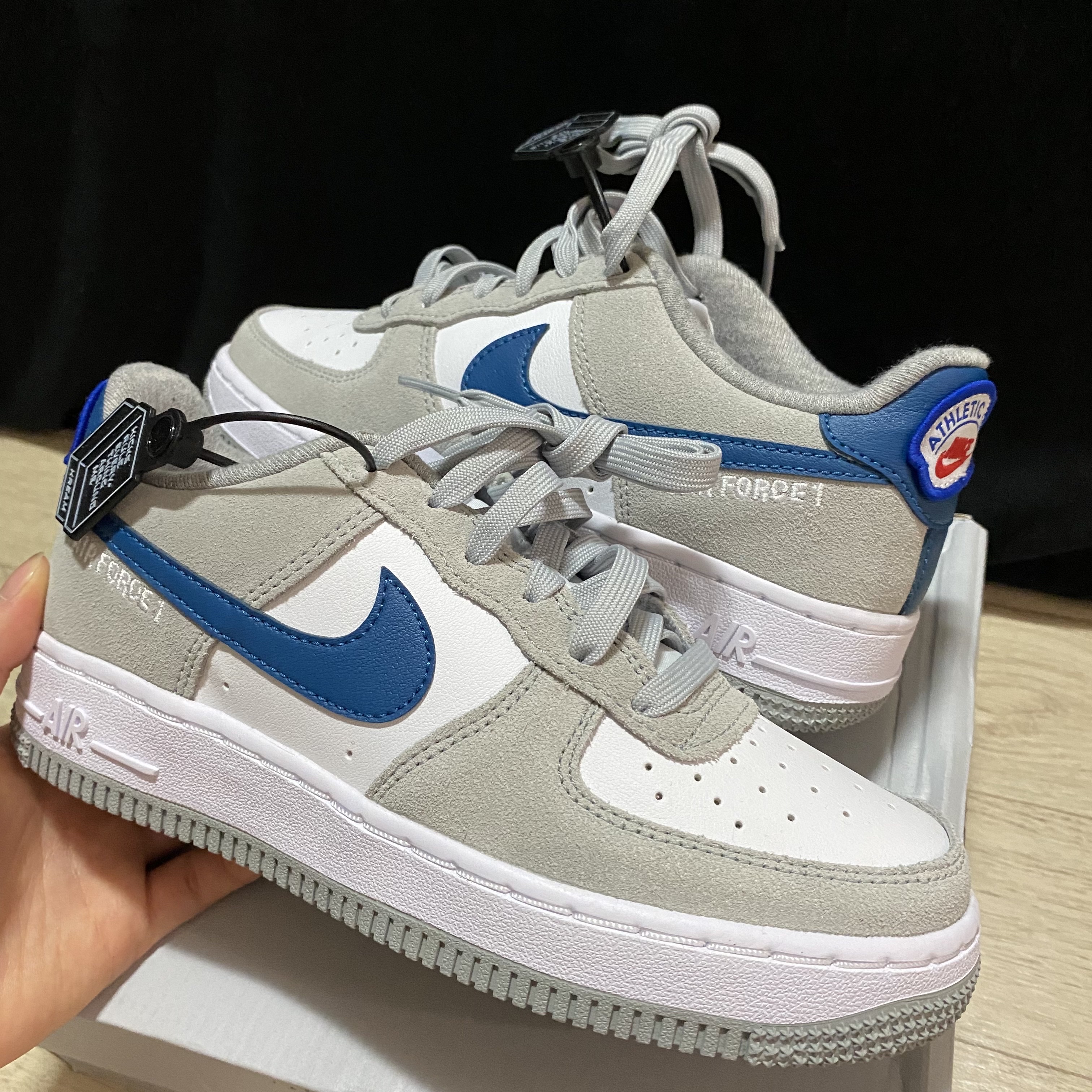 Nike Air Force 1 '07 LV8 Athletic Club Light Smoke Grey Marina, (GS) Nike Air Force 1 LV8 Athletic Club Light Smoke Grey Marina 착용 스타일