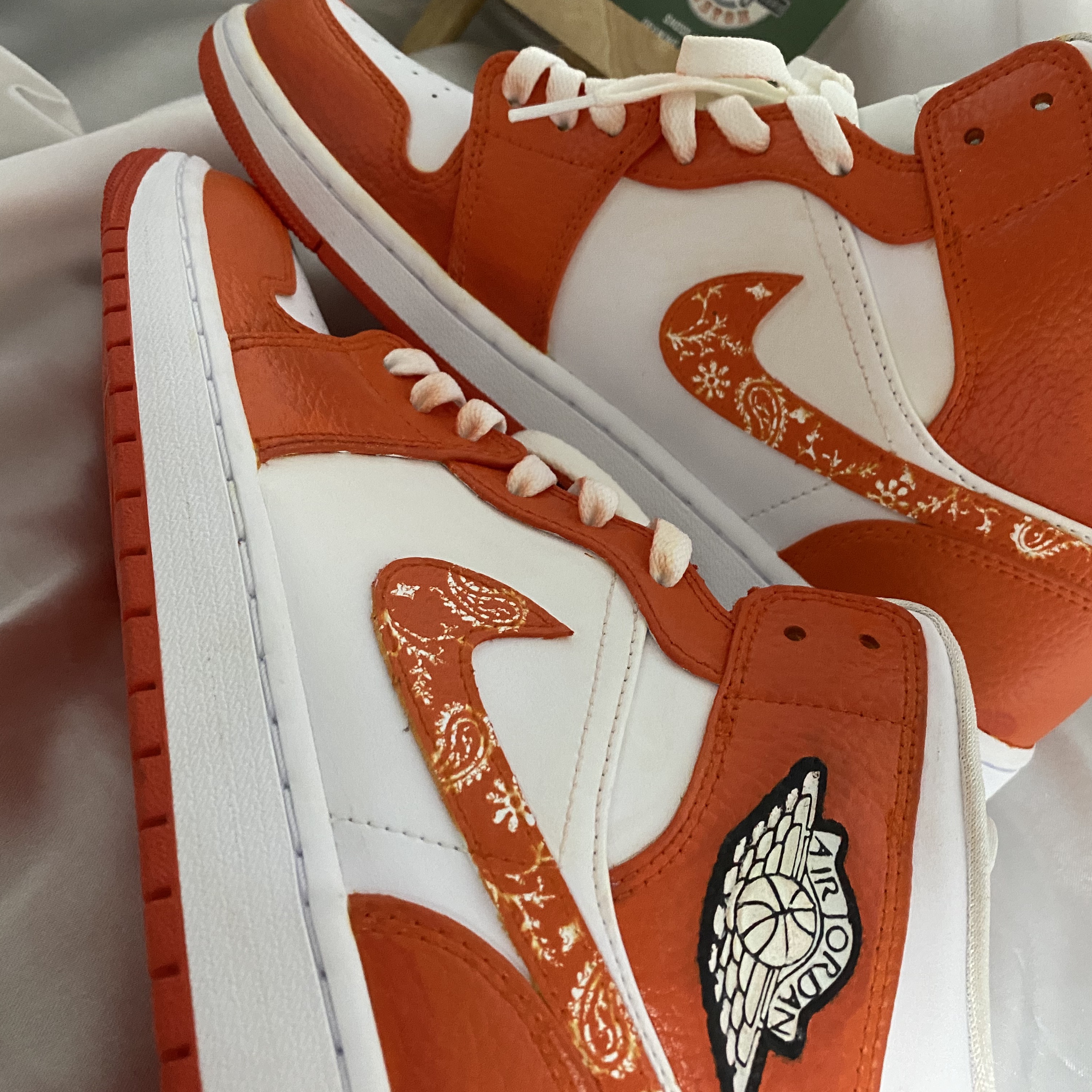 Jordan 1 Mid Triple White 착용 스타일 - 2