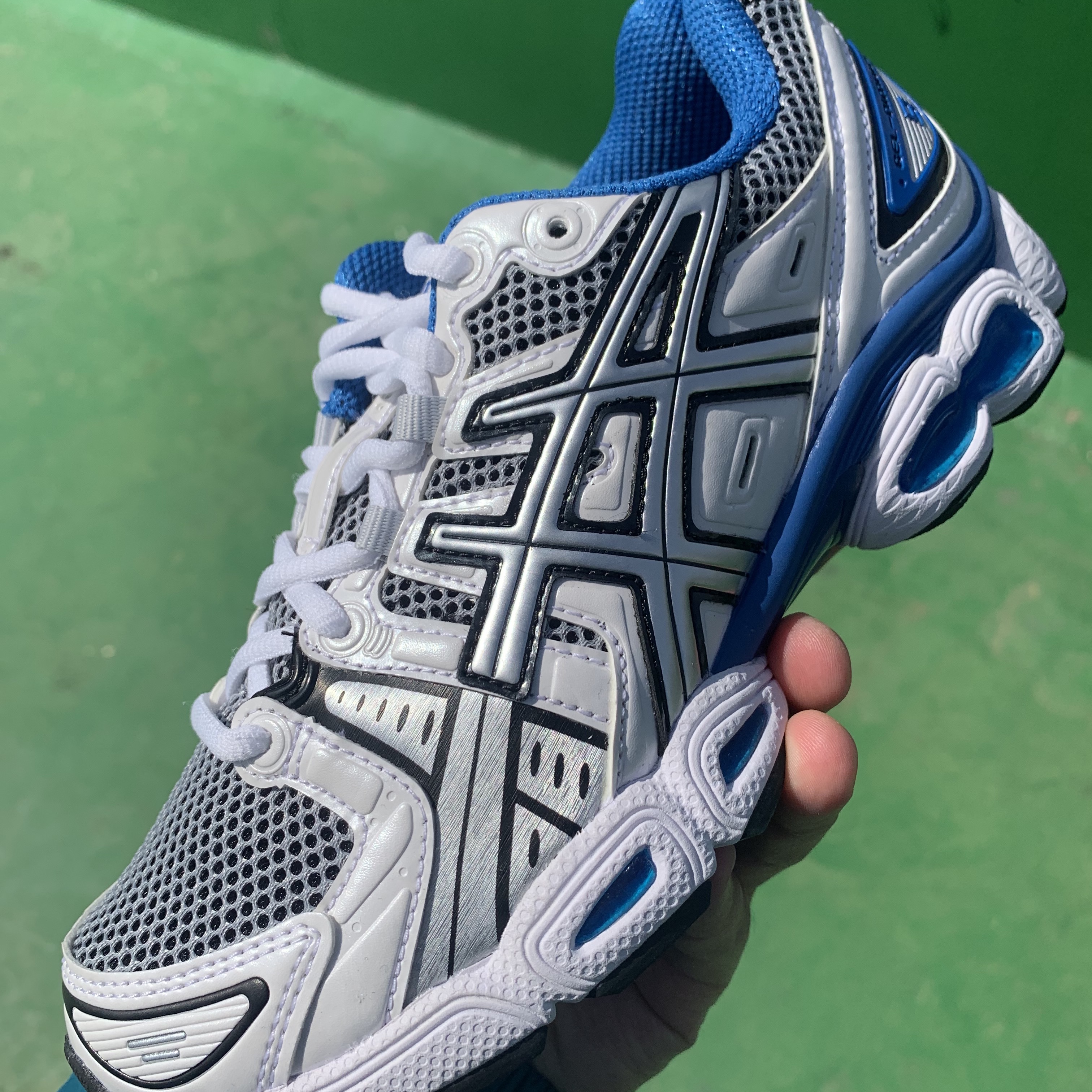 Asics Gel-Nimbus 9 White Lake Drive 착용 스타일 - 1
