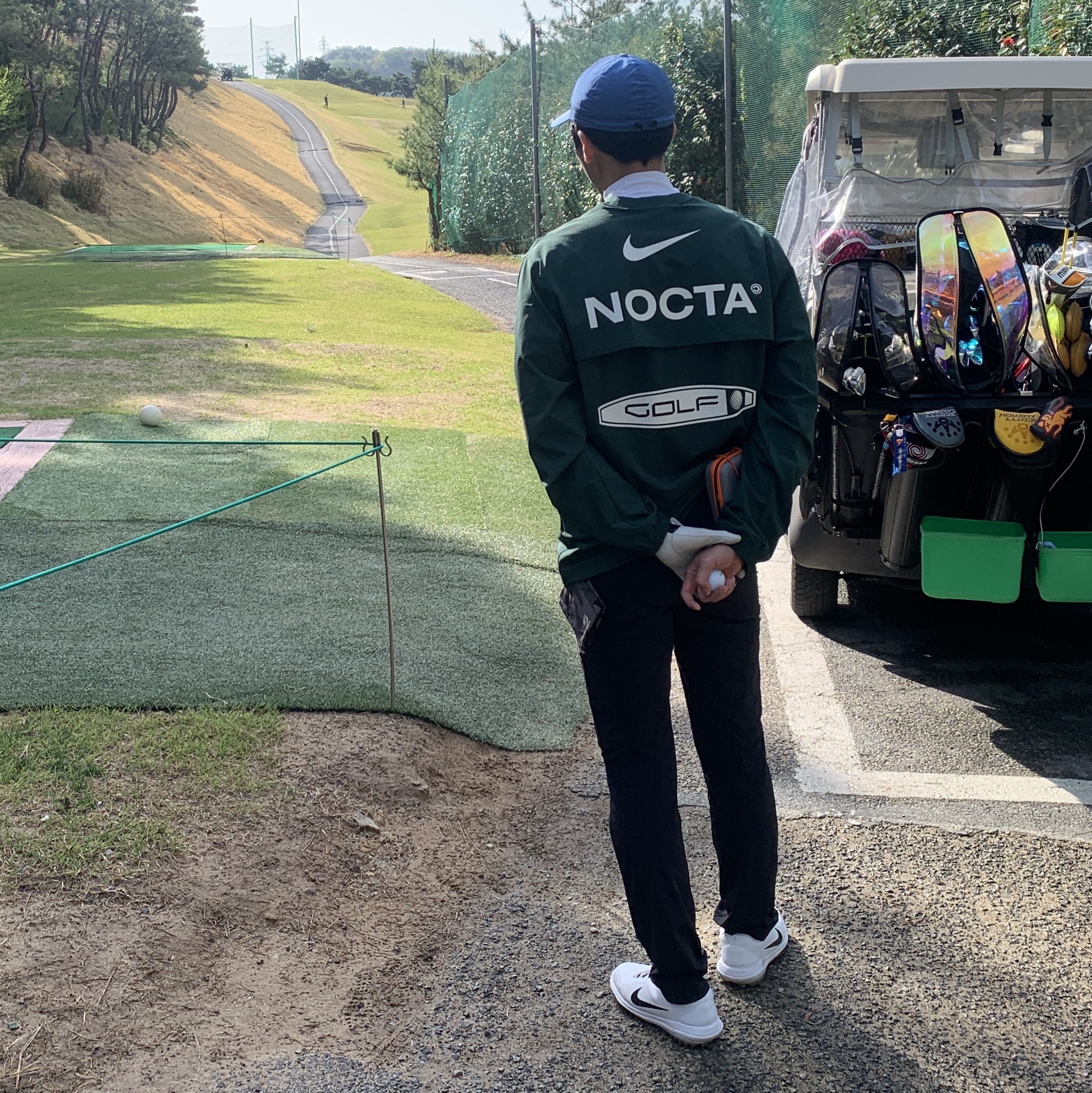 Nike x Drake Nocta Golf Crewneck Top Green - Asia, Nike x Drake Nocta Golf Mock Neck Top White - US/EU 착용 스타일