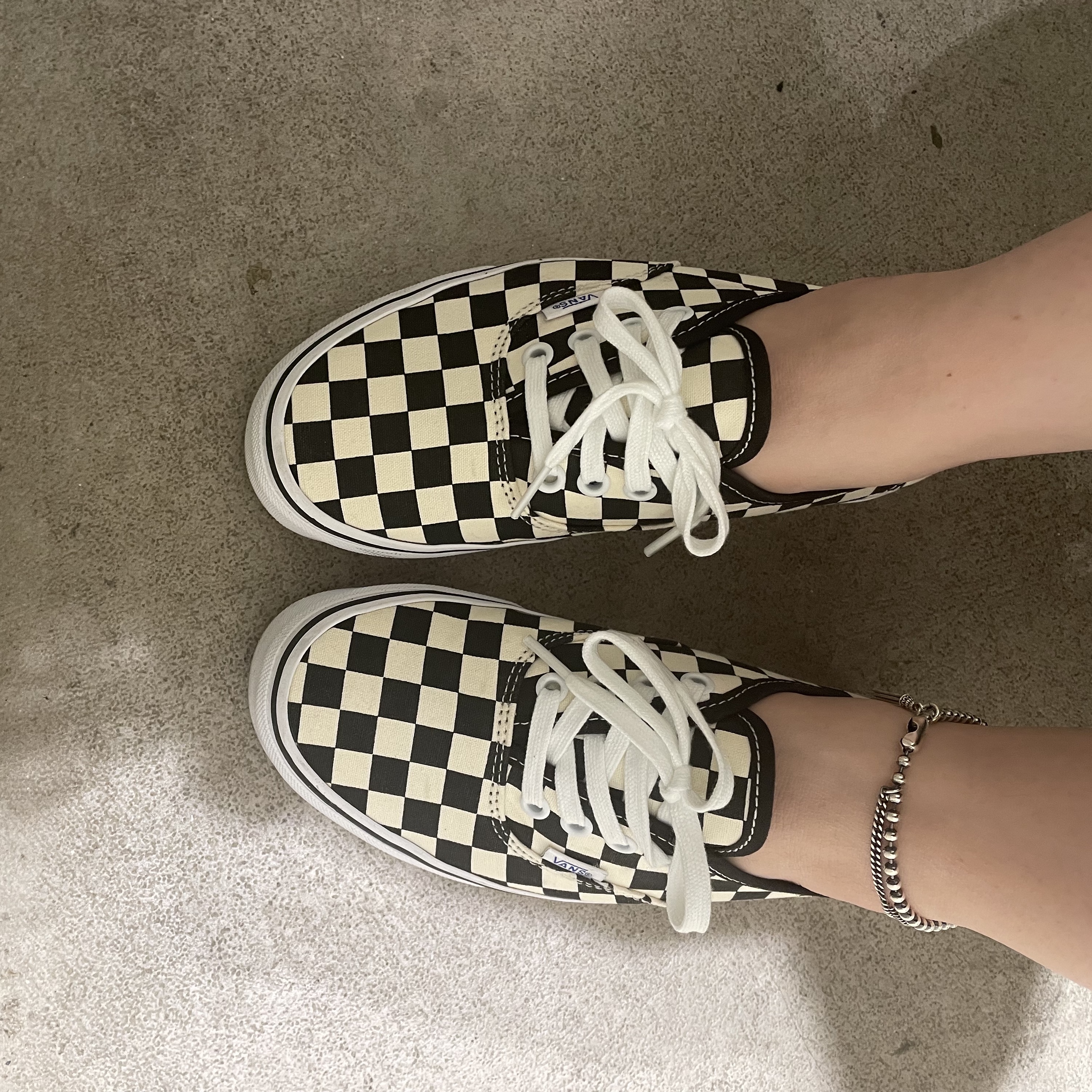 Vans Authentic Golden Coast Checkerboard 착용 스타일
