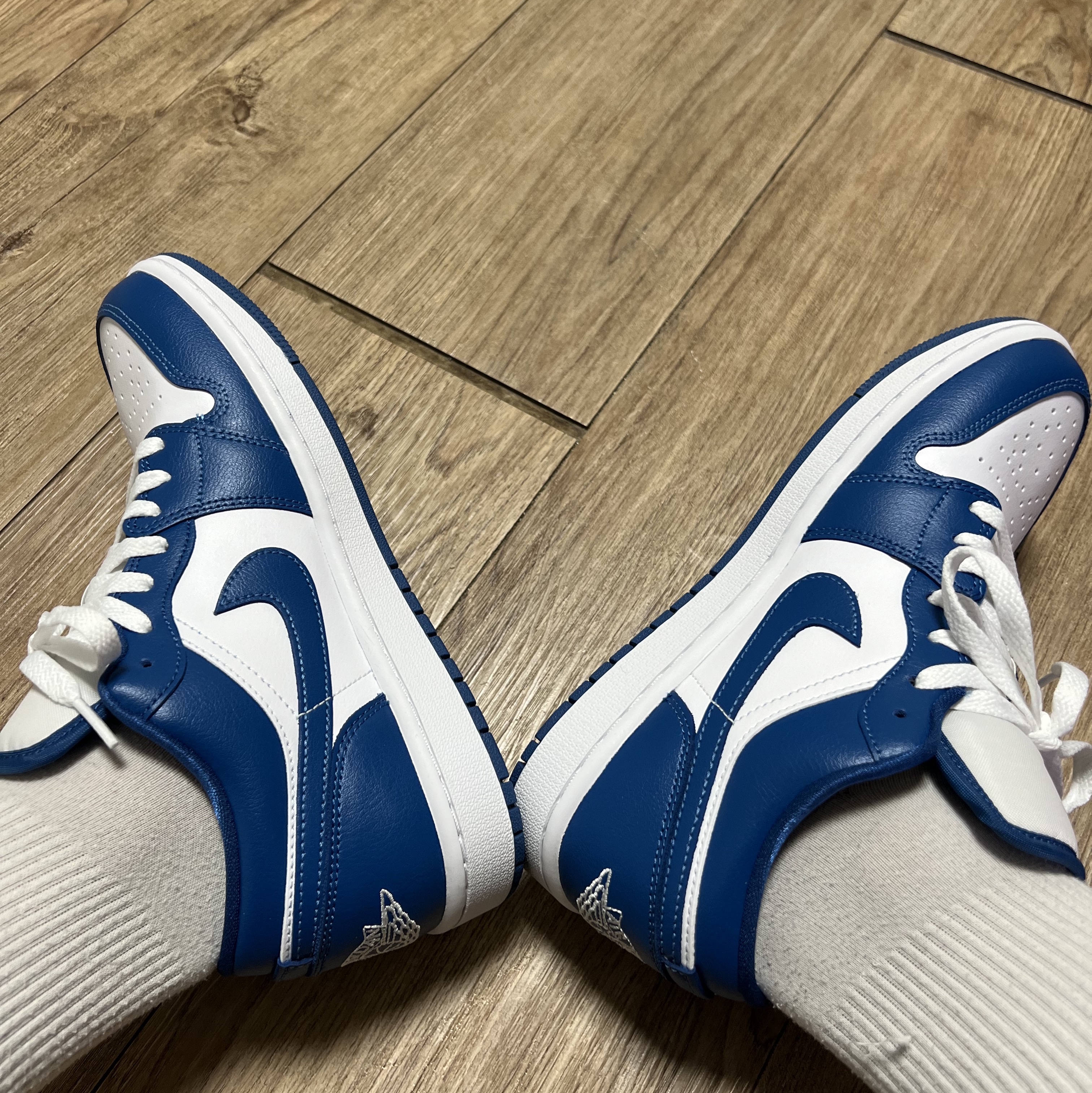 (W) Jordan 1 Low White Dark Marina Blue 착용 스타일