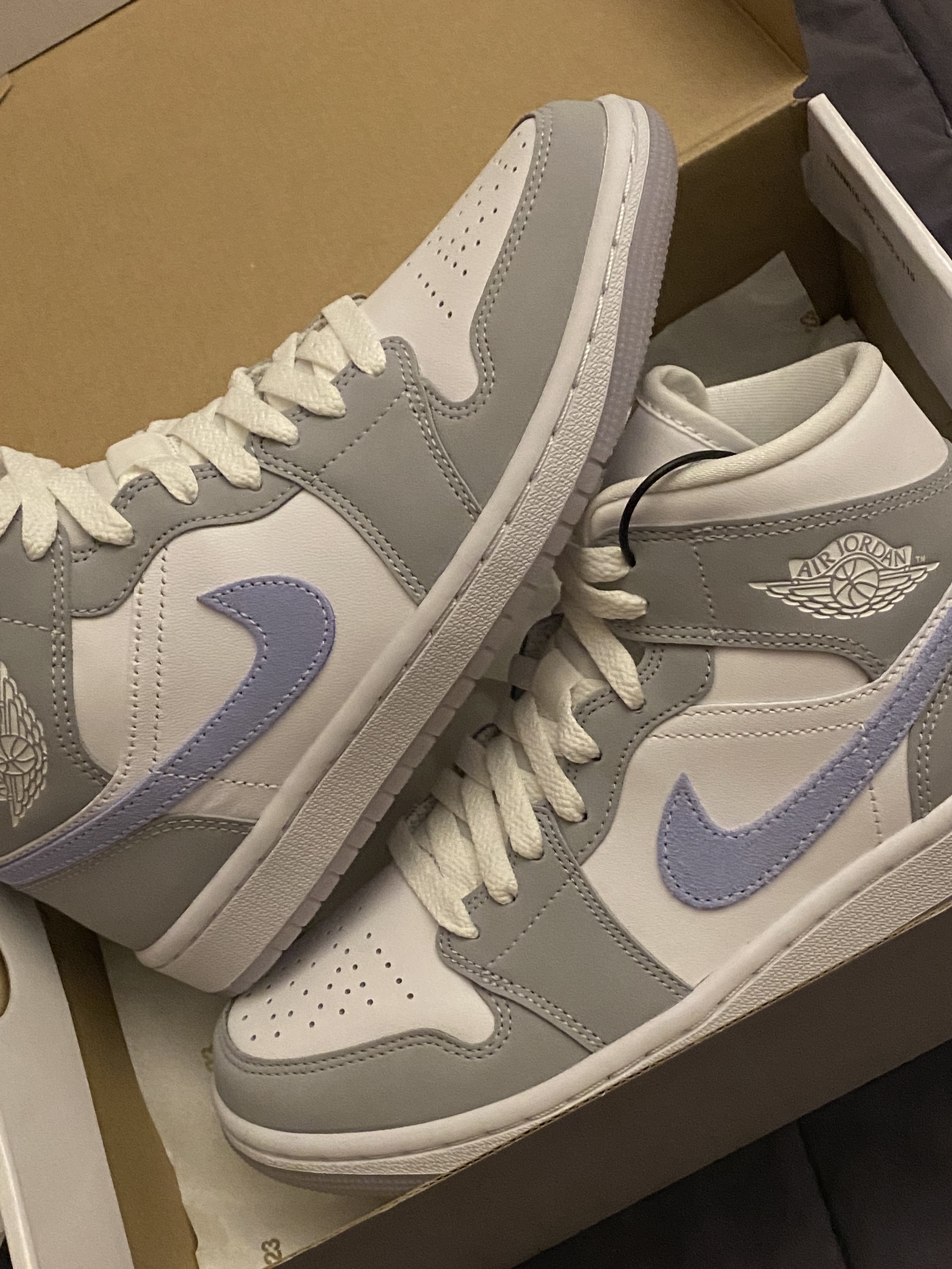 (W) Jordan 1 Mid Wolf Grey 착용 스타일 - 2