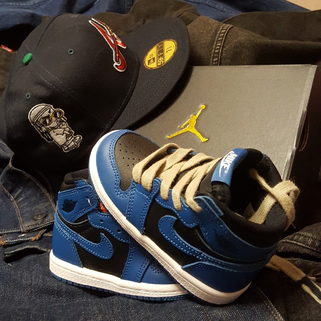 (TD) Jordan 1 Retro High OG Dark Marina Blue, Jordan 1 Retro High OG Dark Marina Blue 착용 스타일 - 1