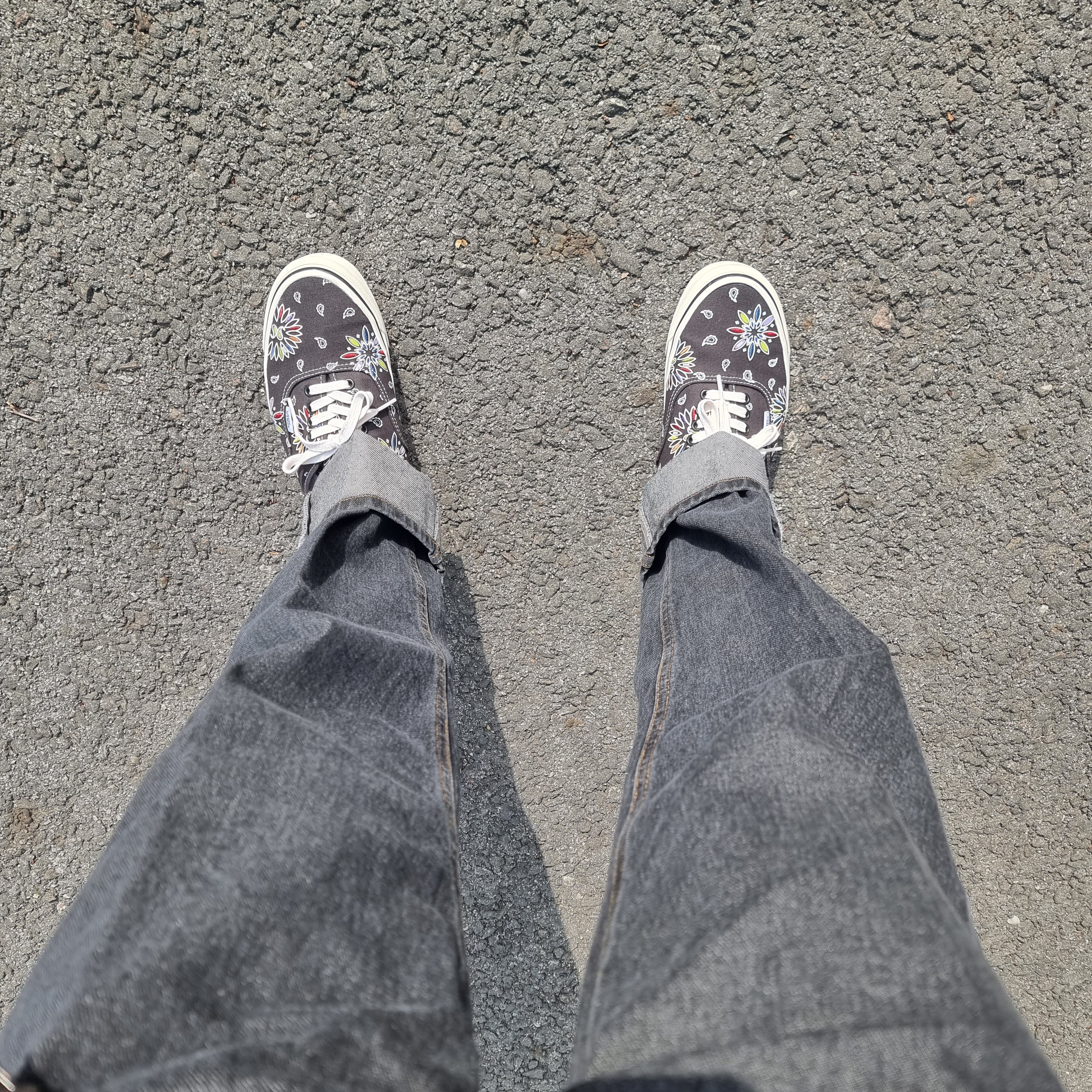 Vans Authentic 44 DX Anaheim Factory Paisley Black 착용 스타일 - 1