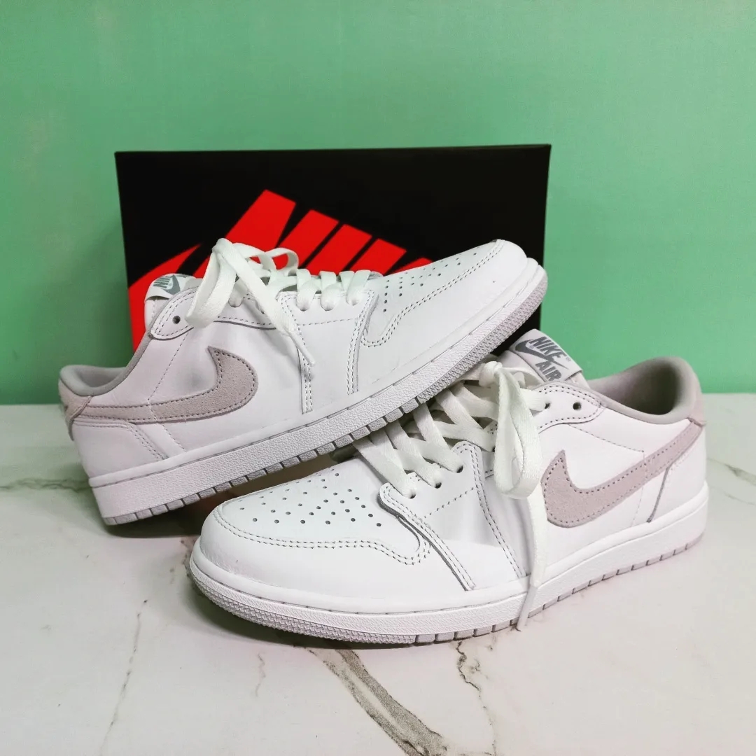 Jordan 1 Low OG Neutral Grey 착용 스타일 - 2