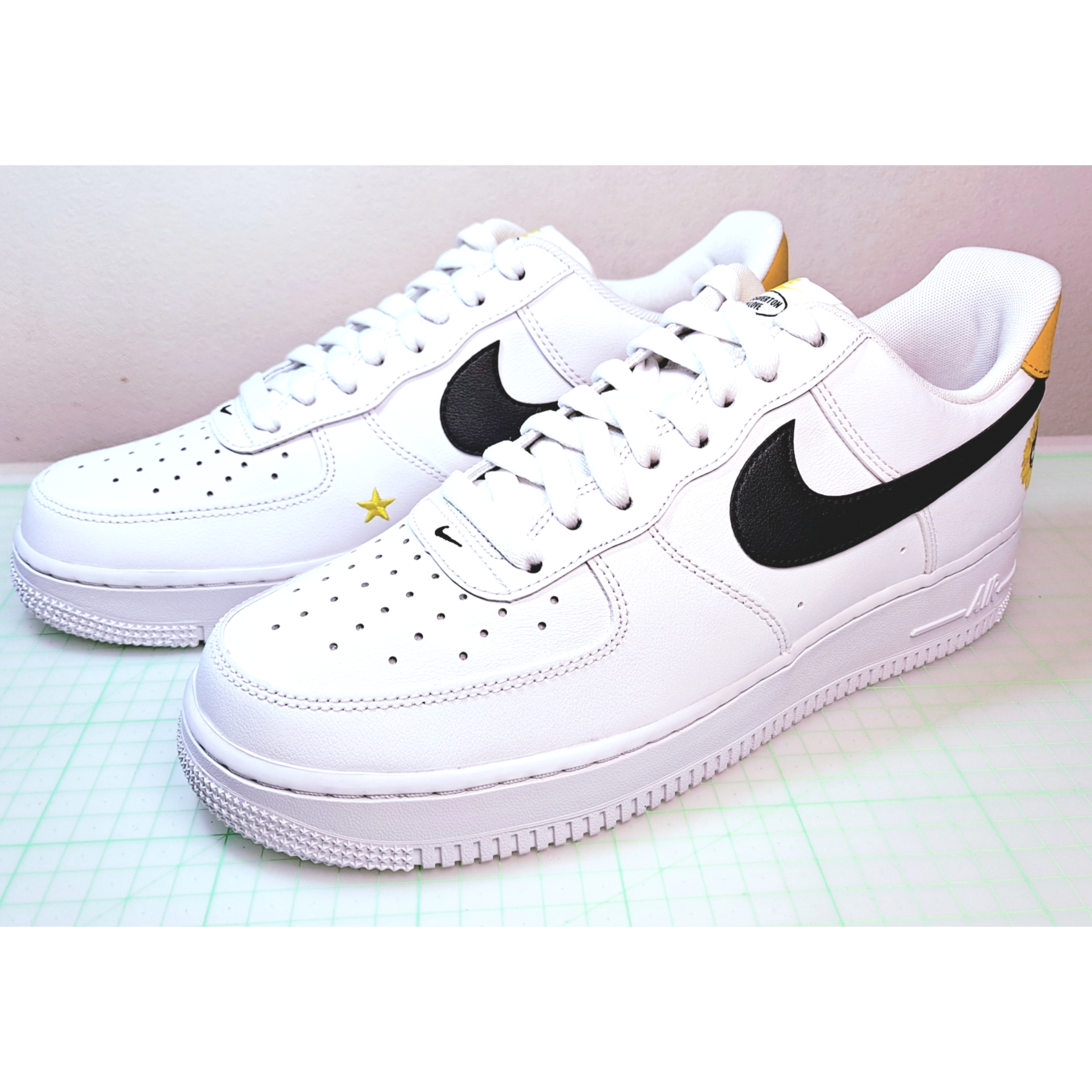 Nike Air Force 1 '07 LV8 2 Have a Nike Day 착용 스타일 - 3