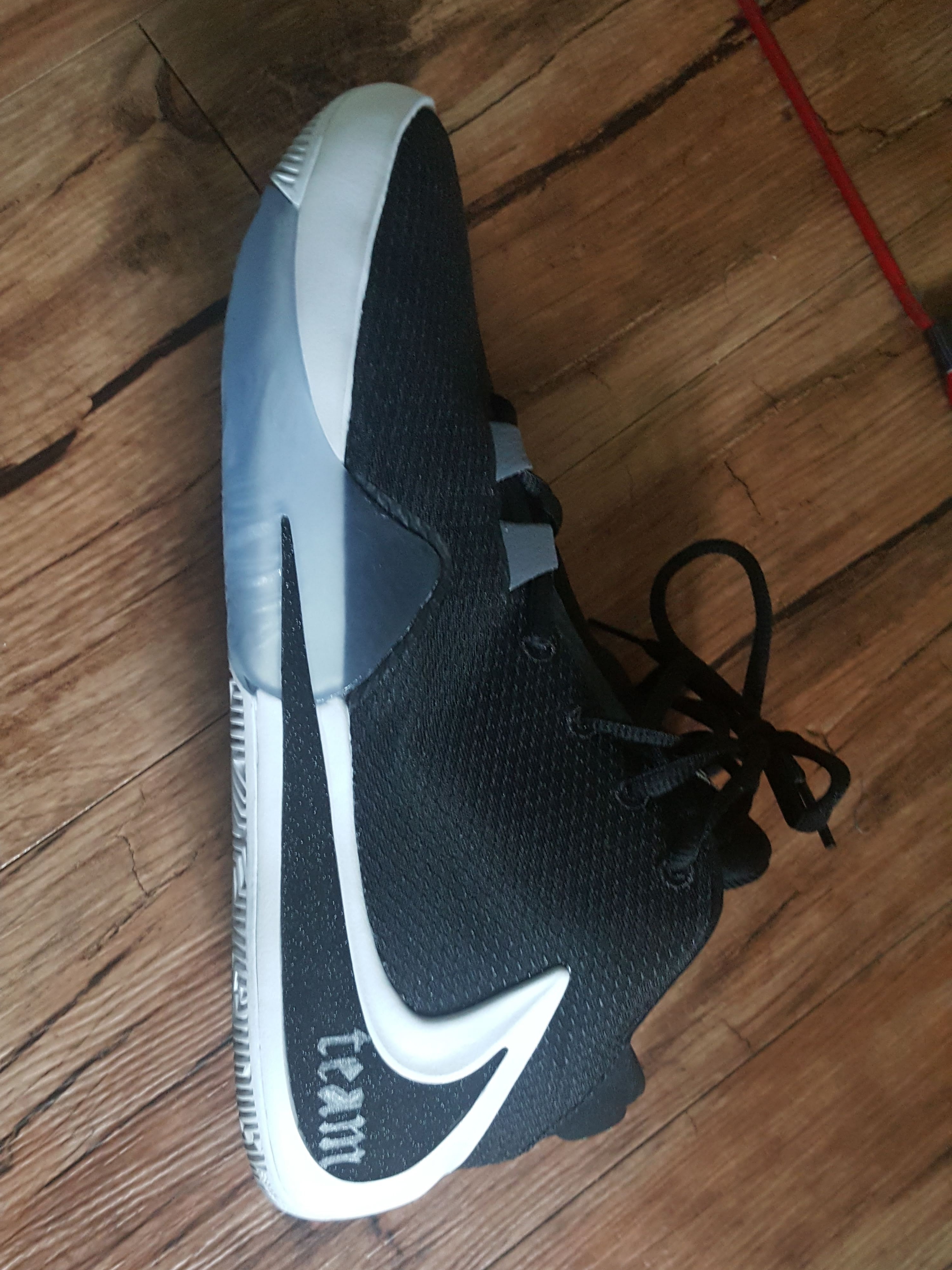 Nike Zoom Freak 1 Black White 착용 스타일 - 1