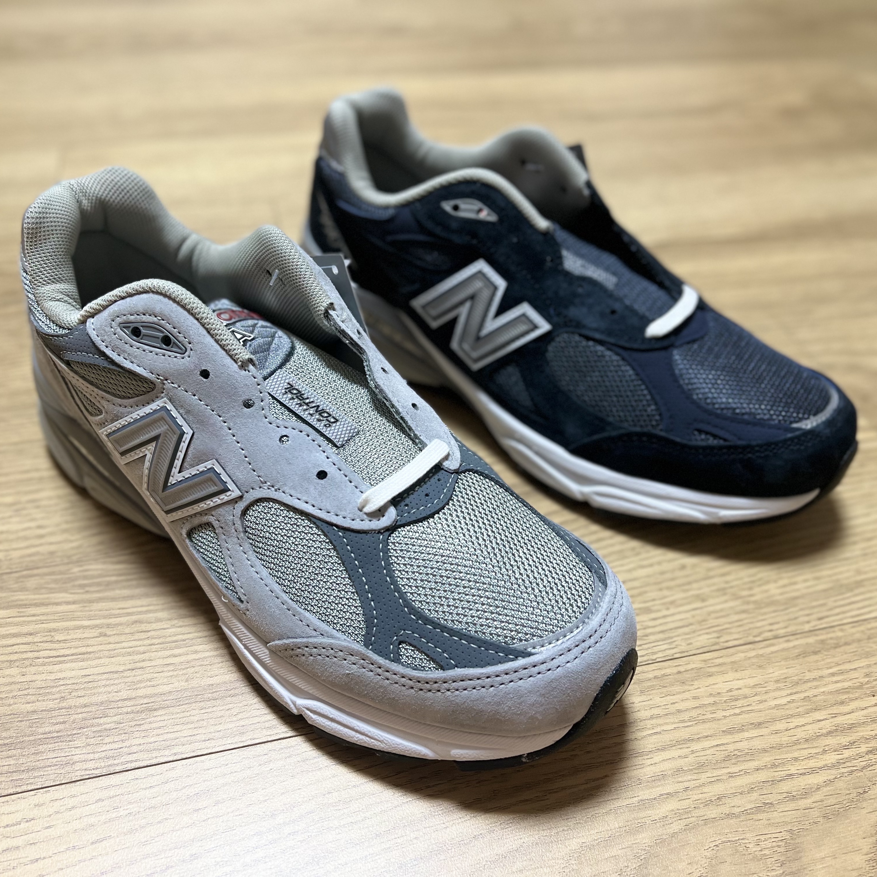 New Balance 990v3 Made in USA Grey - D Standard, New Balance 990v3 Made in USA Navy - D Standard 착용 스타일 - 1