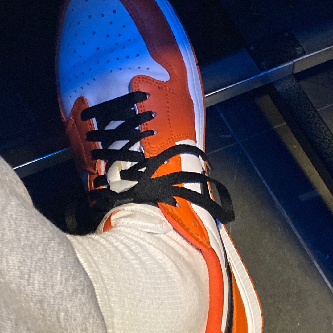 Jordan 1 Low OG Starfish 착용 스타일 - 2