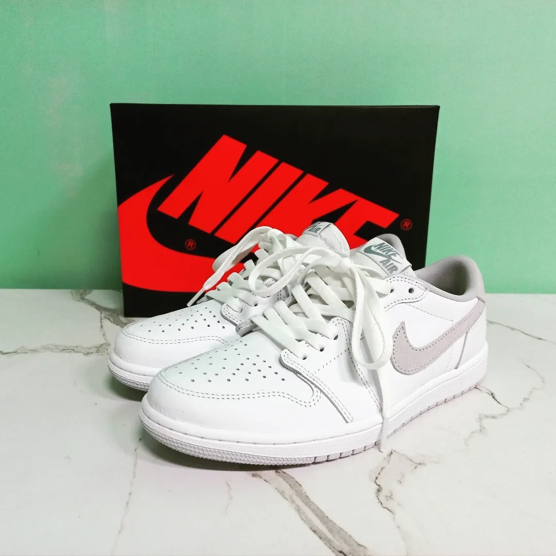Jordan 1 Low OG Neutral Grey 착용 스타일 - 1
