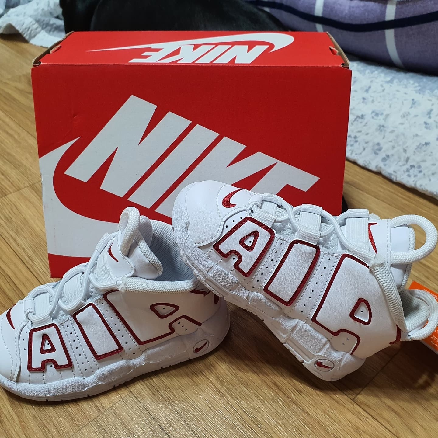 (TD) Nike Air More Uptempo White Varsity Red 2021 착용 스타일