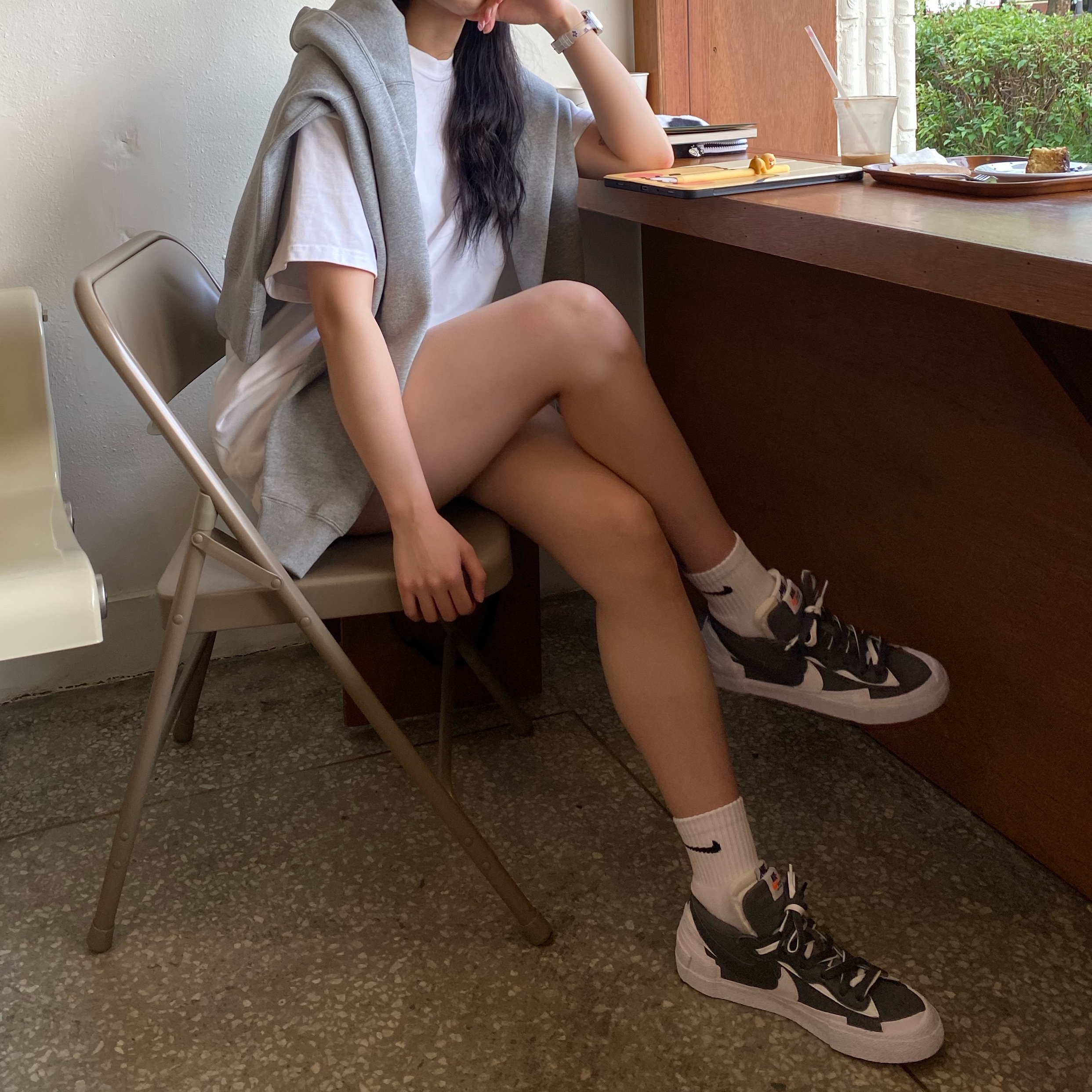 Nike x Sacai Blazer Low Iron Grey 착용 스타일