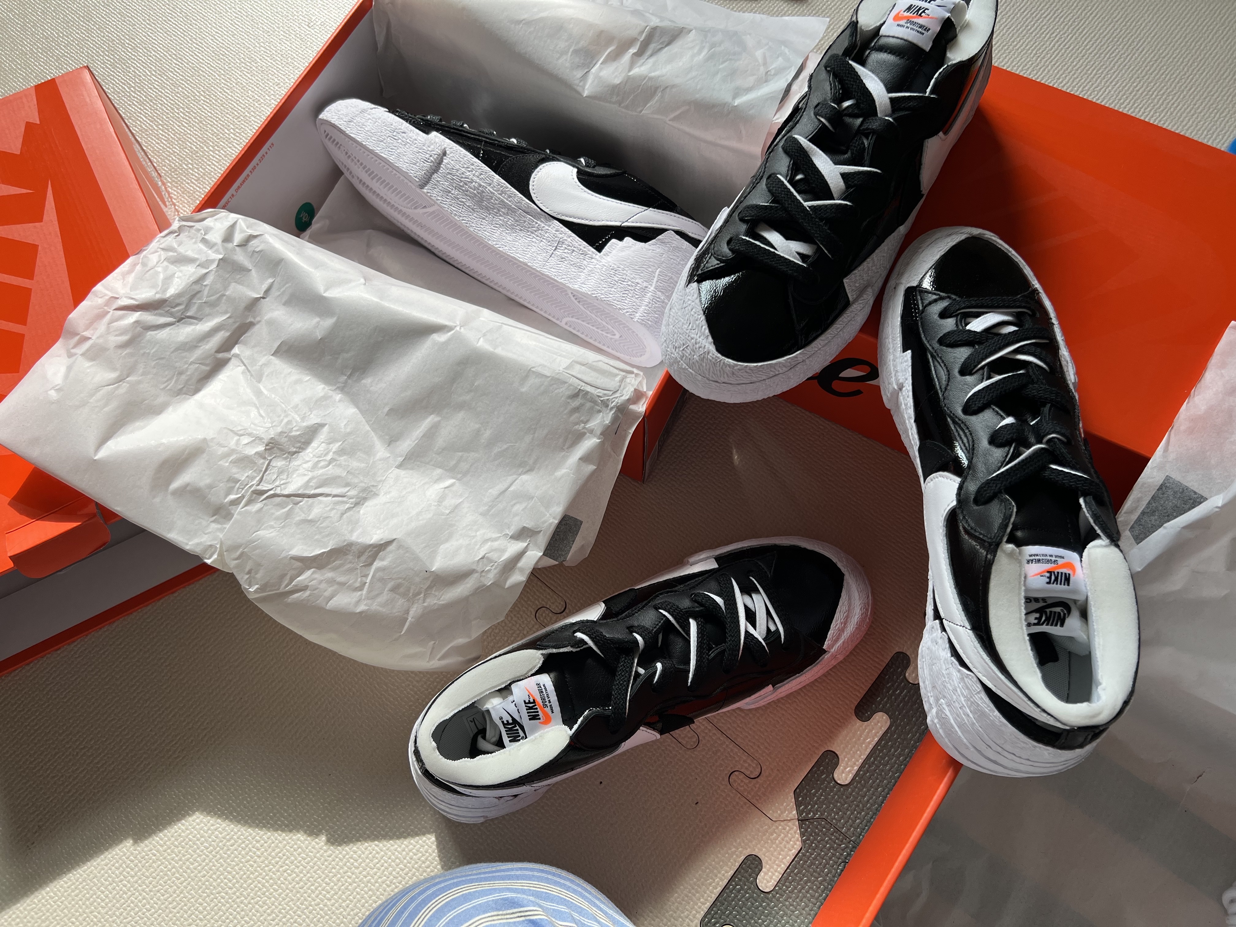 Nike x Sacai Blazer Low Black Patent Leather 착용 스타일