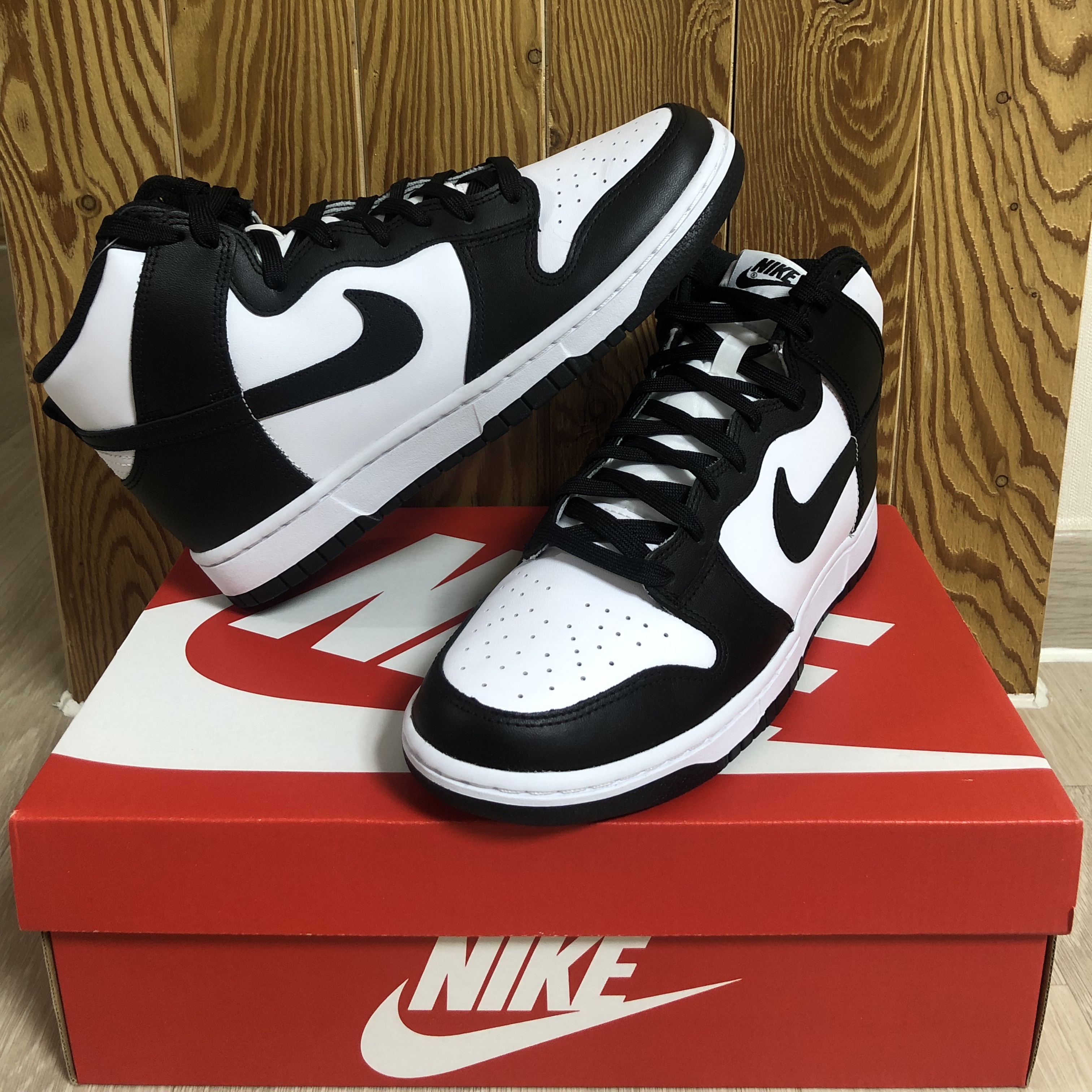 Nike Dunk High Retro Championship White 착용 스타일